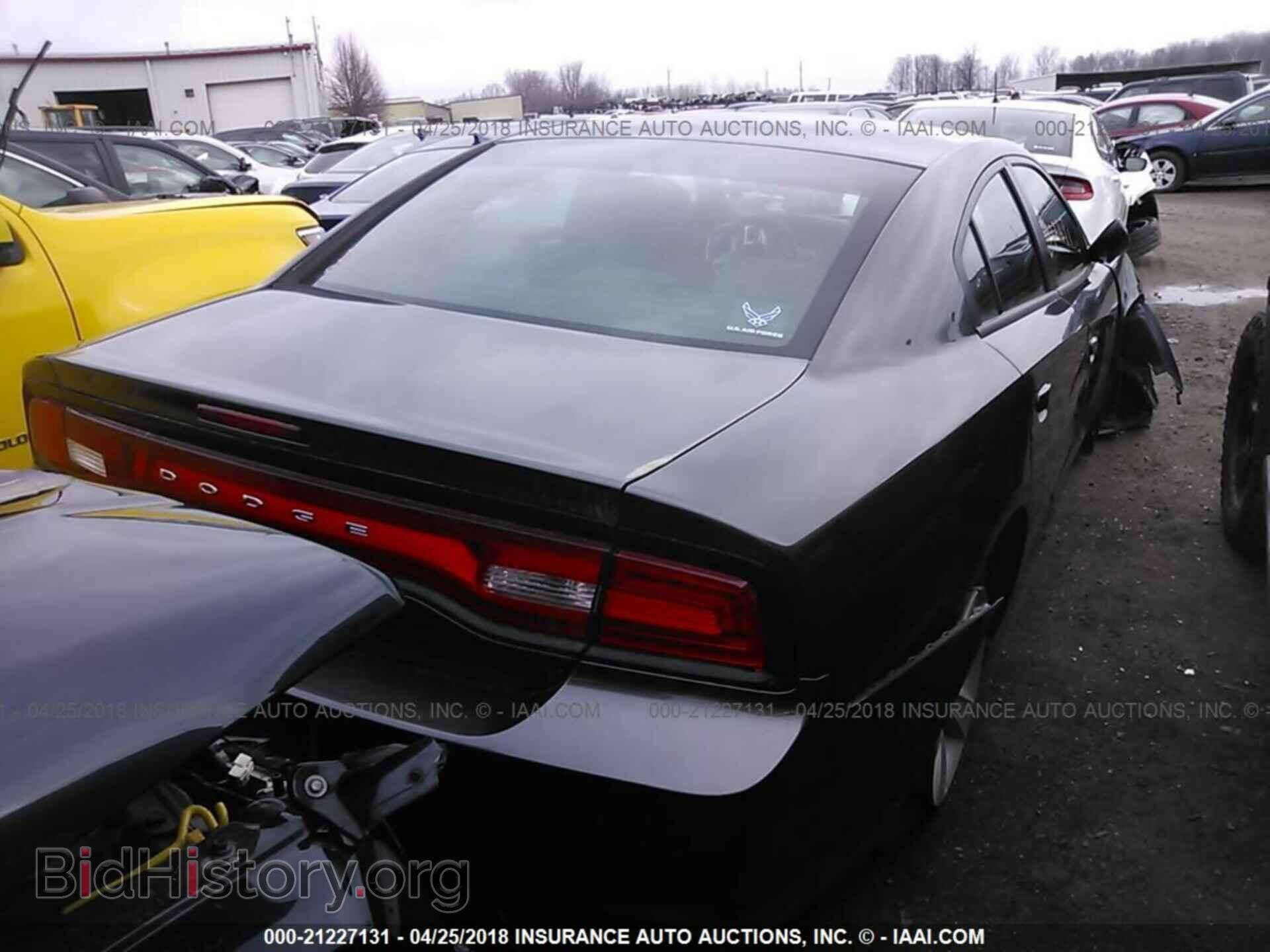 2013 Dodge Charger - VIN: 2C3CDXBG3DH640665 - Фото 4