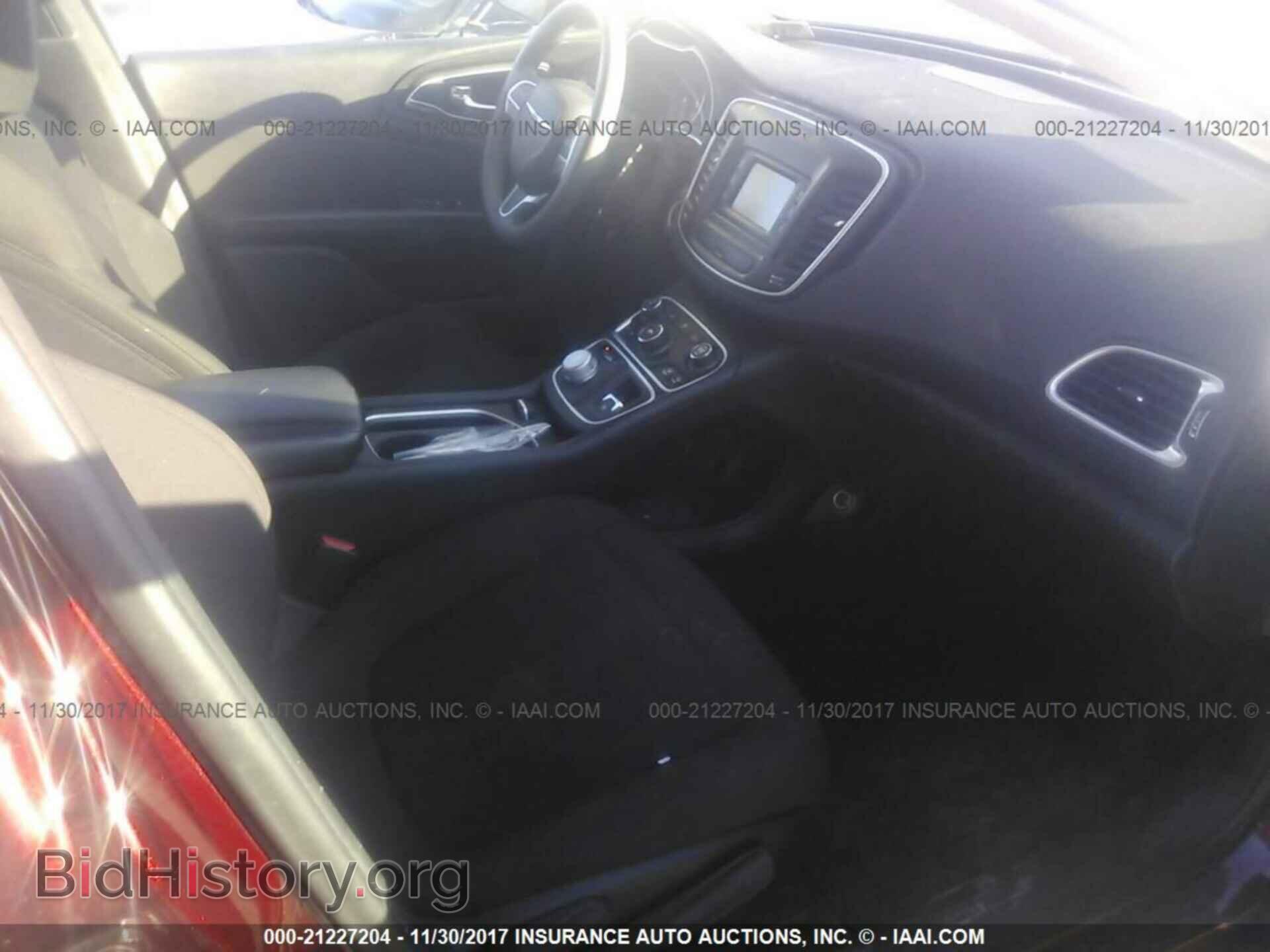 2015 Chrysler 200 - VIN: 1C3CCCAB8FN575422 - Photo 5