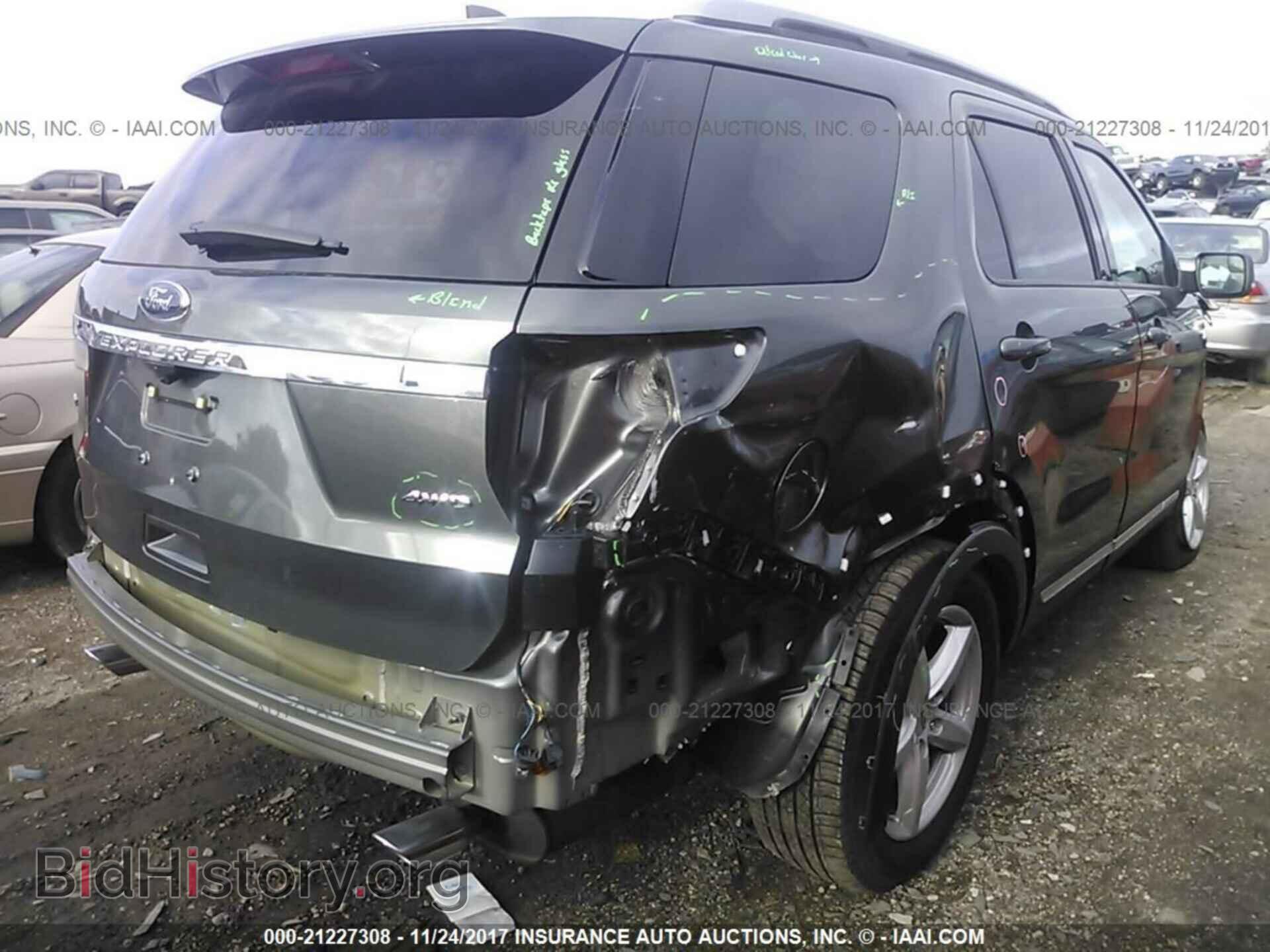 2017 Ford Explorer - VIN: 1FM5K8D88HGA67961 - Photo 4