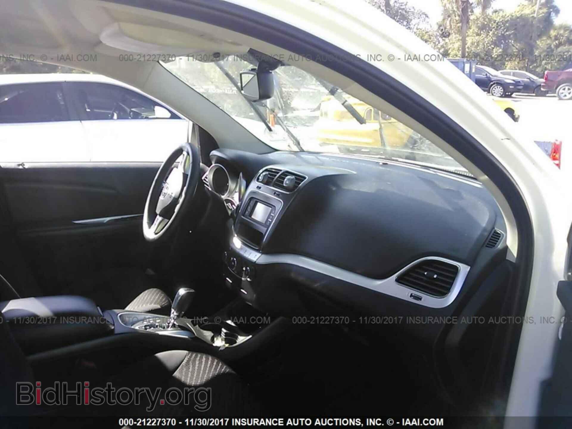 2012 Dodge Journey - VIN: 3C4PDCBG8CT342043 - Фото 5