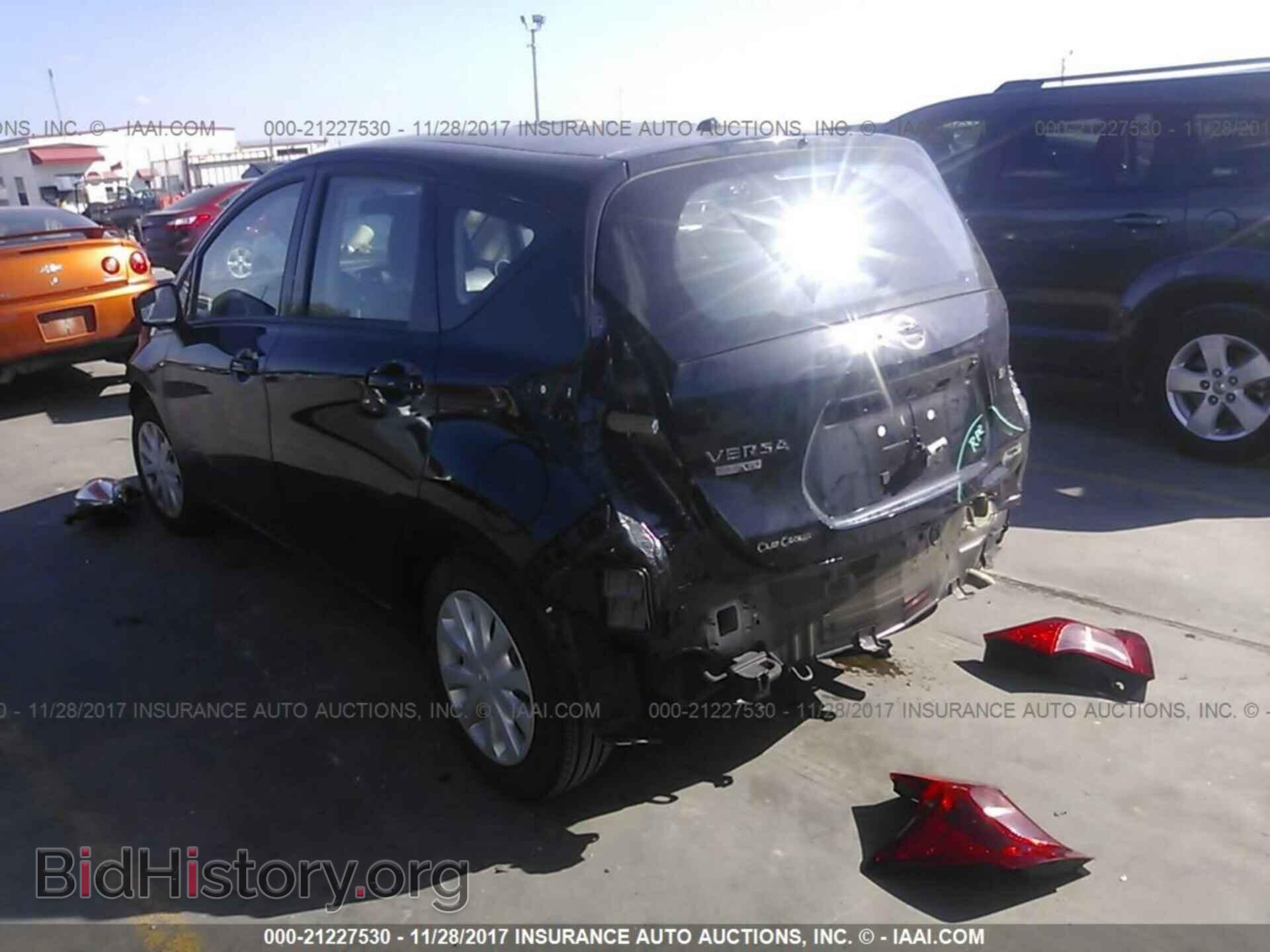 2015 Nissan Versa note - VIN: 3N1CE2CPXFL444813 - Фото 3