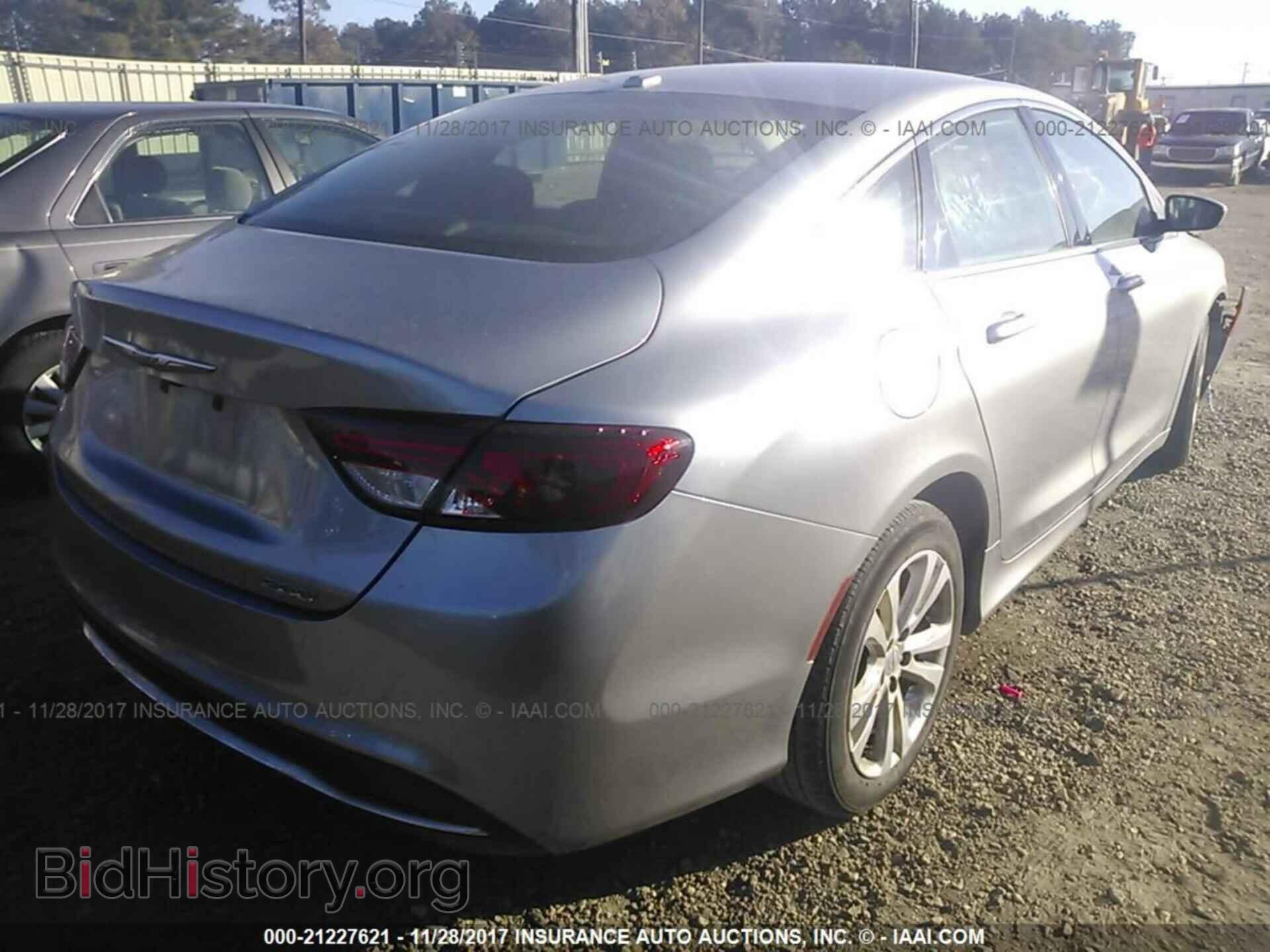 2015 Chrysler 200 - VIN: 1C3CCCAB2FN611394 - Фото 4