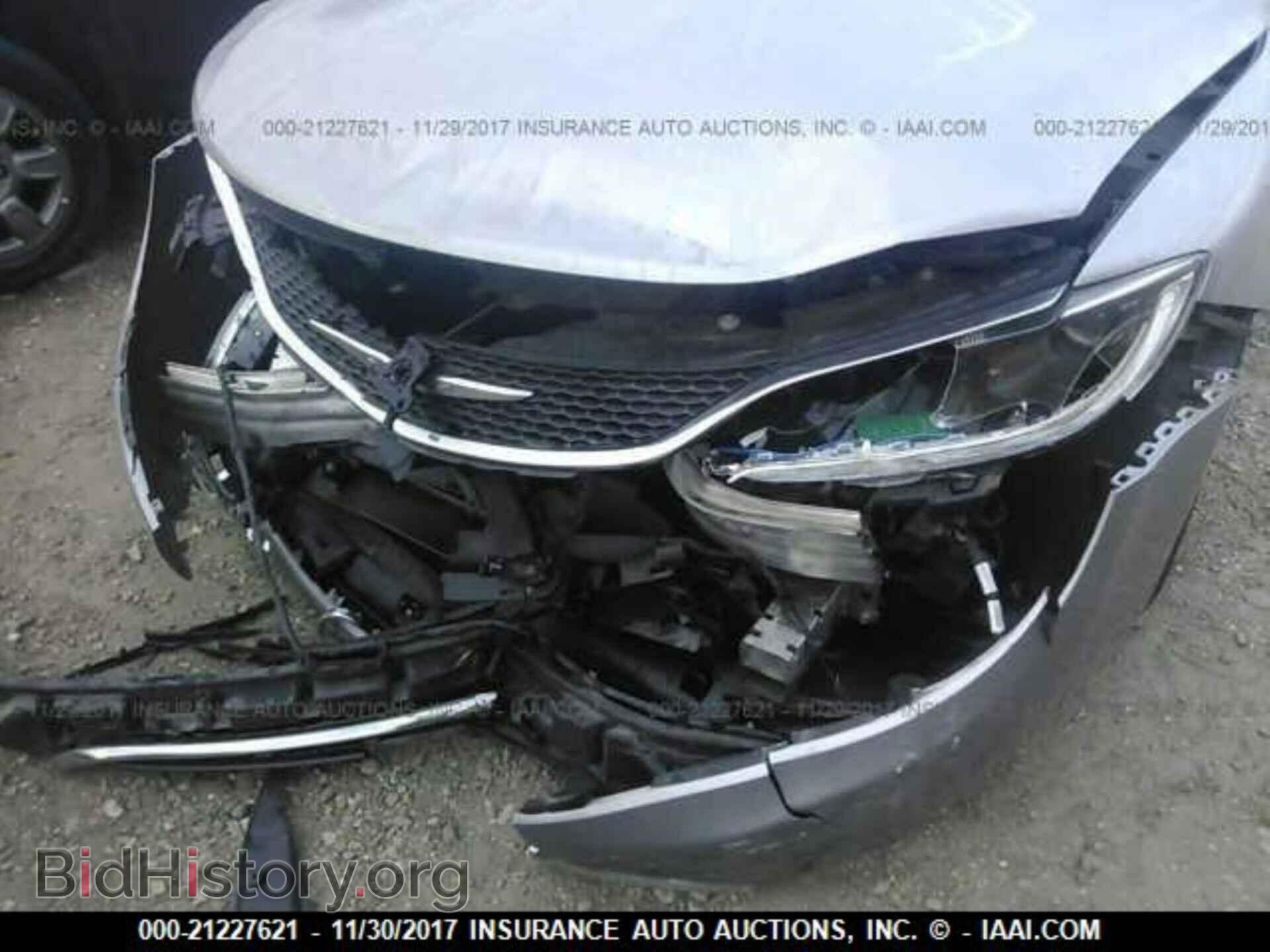 2015 Chrysler 200 - VIN: 1C3CCCAB2FN611394 - Фото 6
