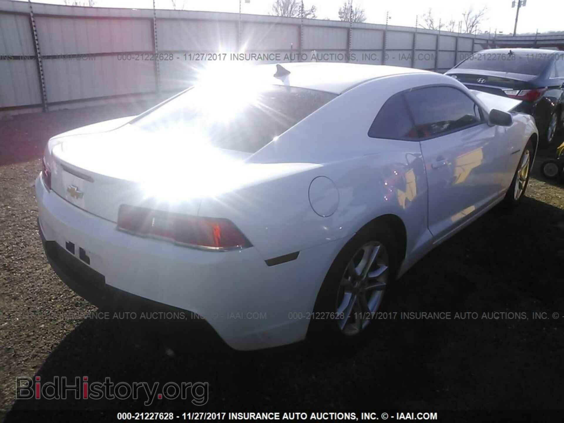2015 Chevrolet Camaro - VIN: 2G1FB1E36F9222062 - Фото 4