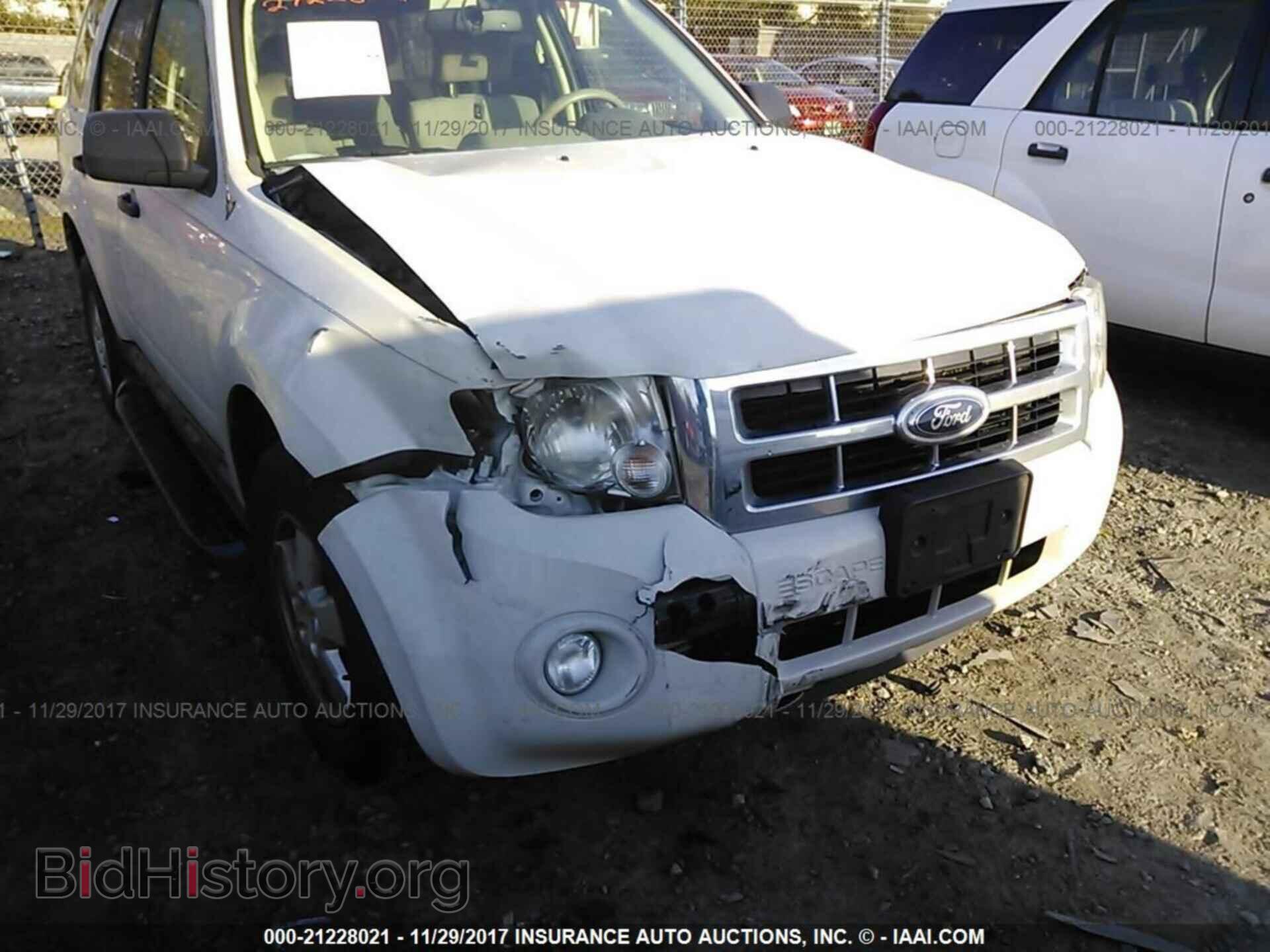 2012 Ford Escape - VIN: 1FMCU0D76CKA32254 - Photo 6