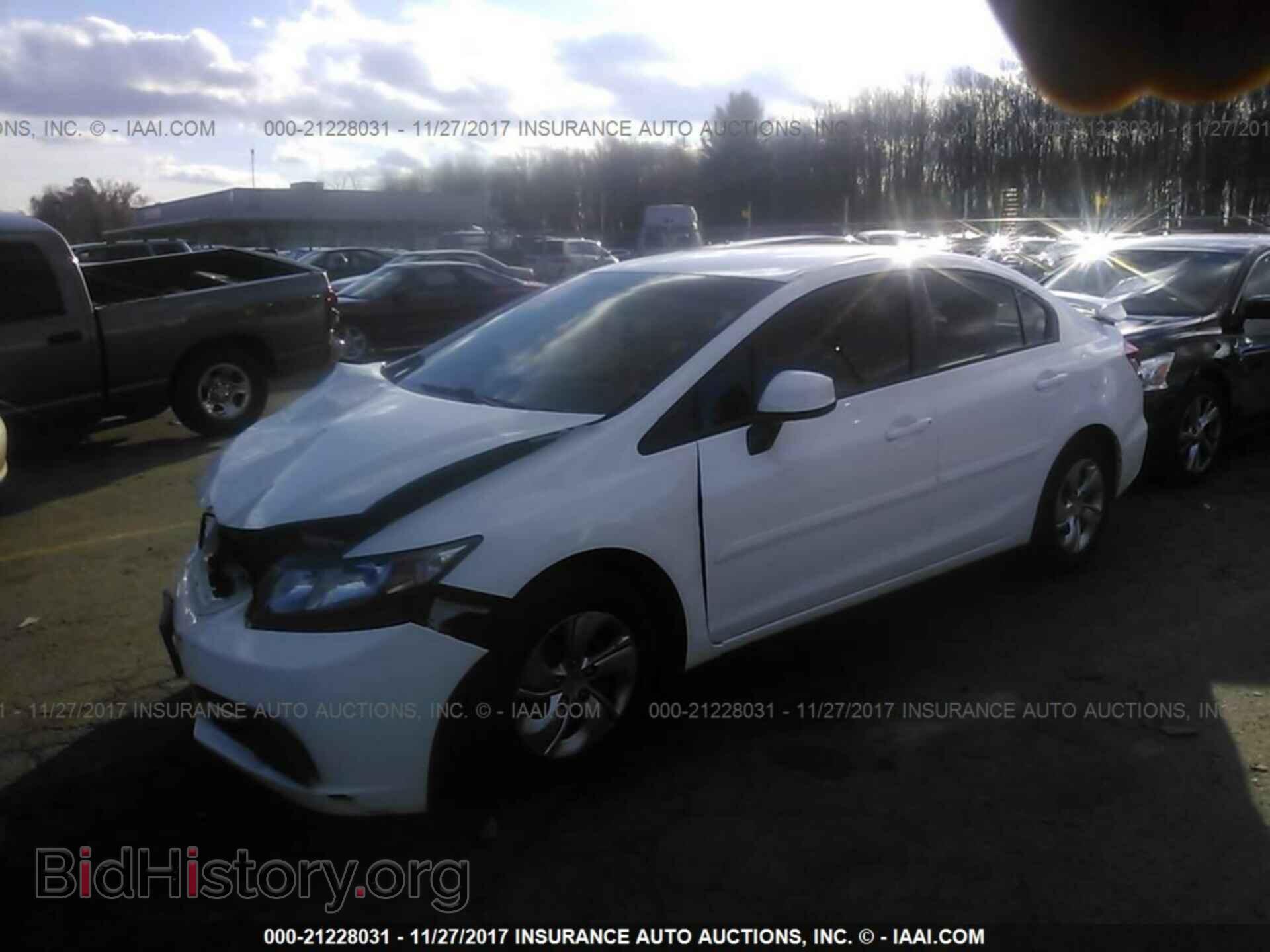 2013 Honda Civic - VIN: 2HGFB2F58DH505063 - Фото 2