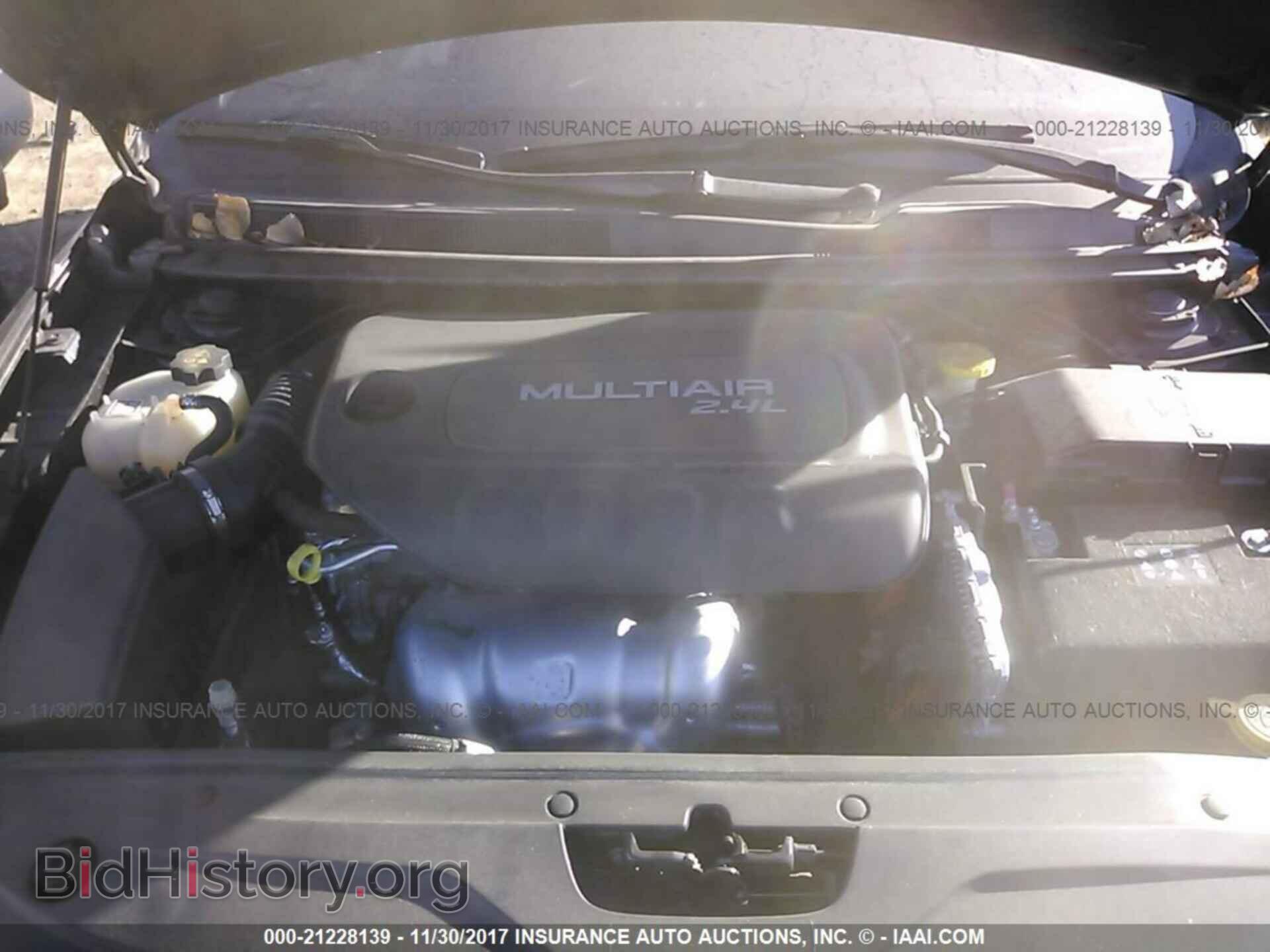 2015 Chrysler 200 - VIN: 1C3CCCAB4FN610229 - Фото 10