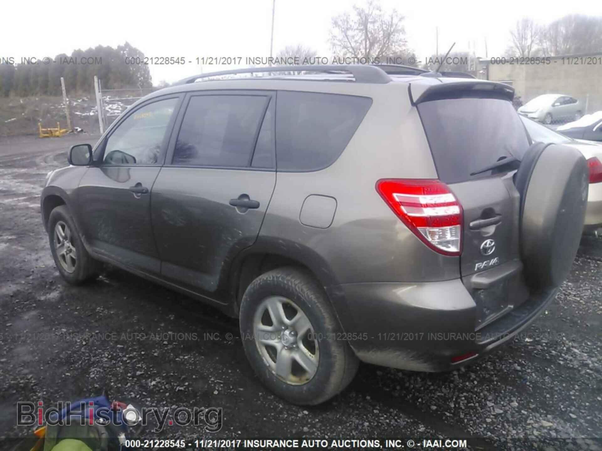 2011 Toyota Rav4 - VIN: 2T3BF4DV2BW084177 - Фото 3