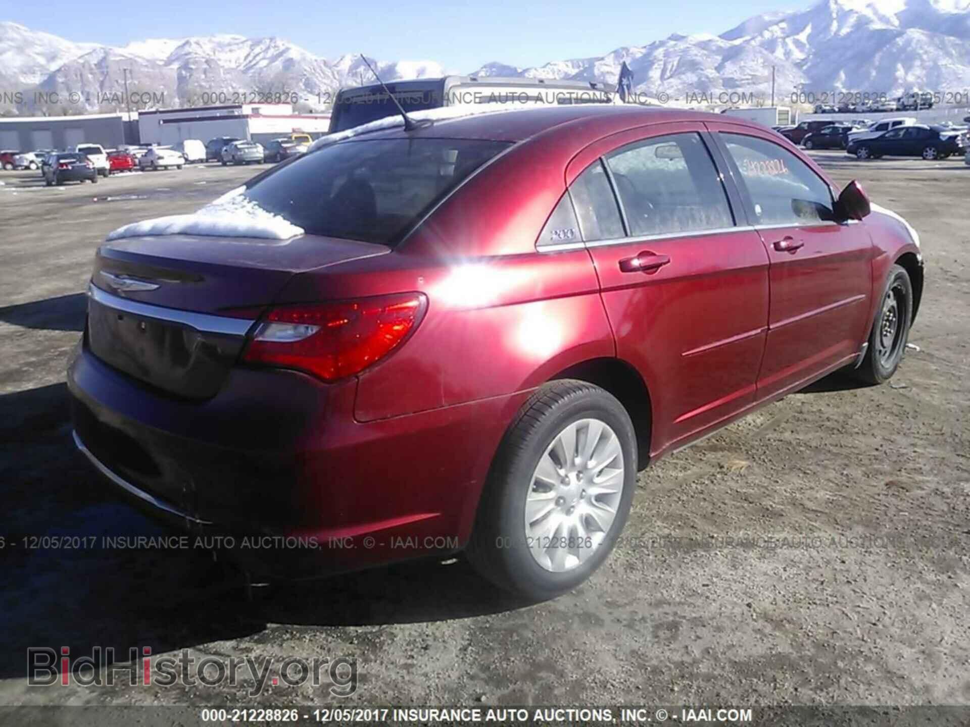 2011 Chrysler 200 - VIN: 1C3BC4FB7BN515541 - Photo 4