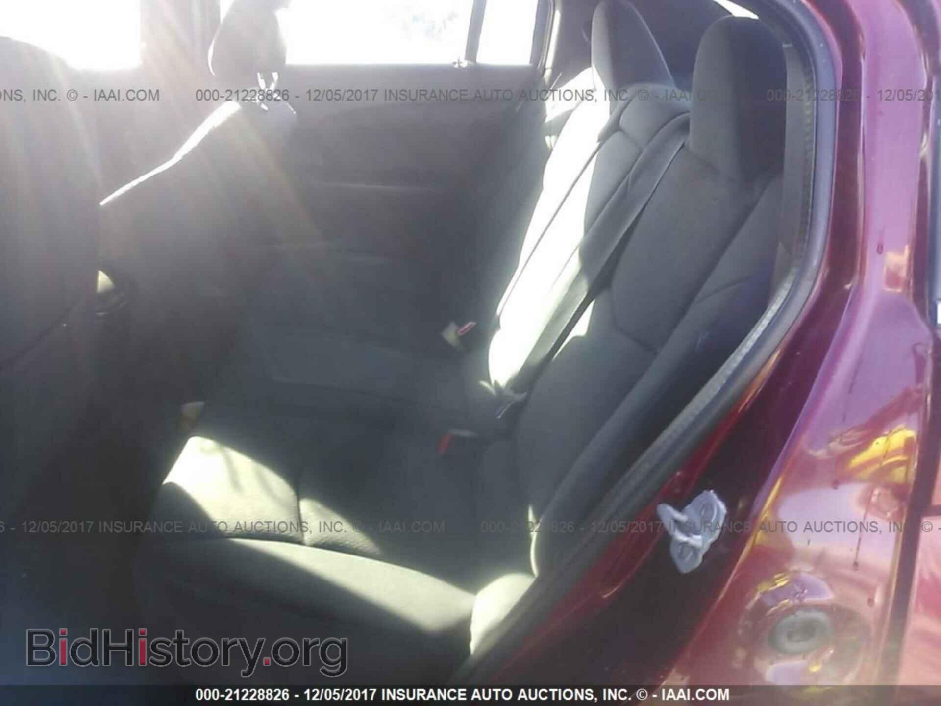 2011 Chrysler 200 - VIN: 1C3BC4FB7BN515541 - Photo 8
