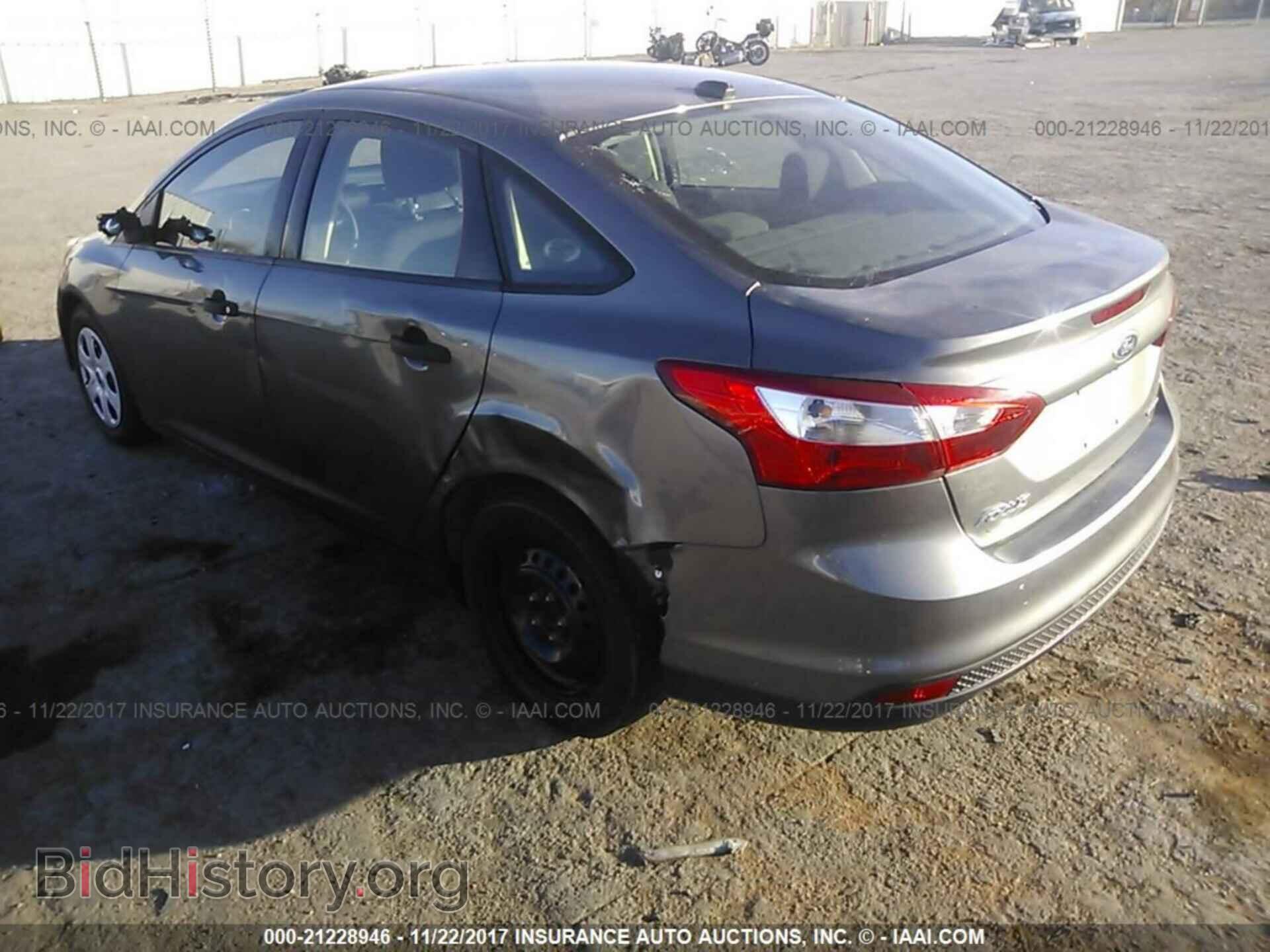 2013 Ford Focus - VIN: 1FADP3E23DL263053 - Photo 3