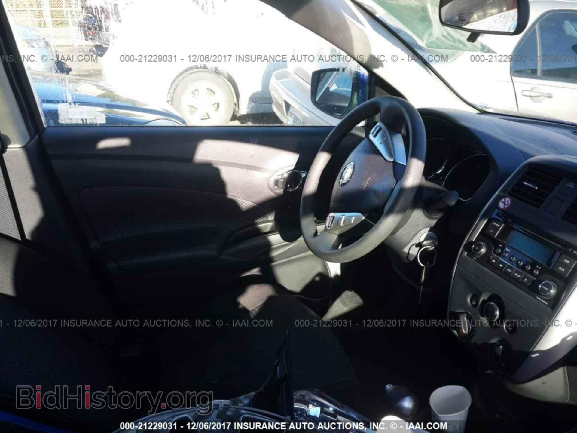 2017 Nissan Versa - VIN: 3N1CN7AP3HL885749 - Photo 5