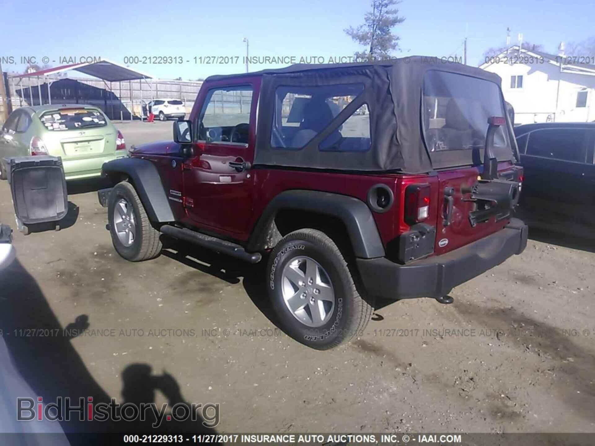 2012 Jeep Wrangler - VIN: 1C4AJWAG0CL282935 - Фото 3