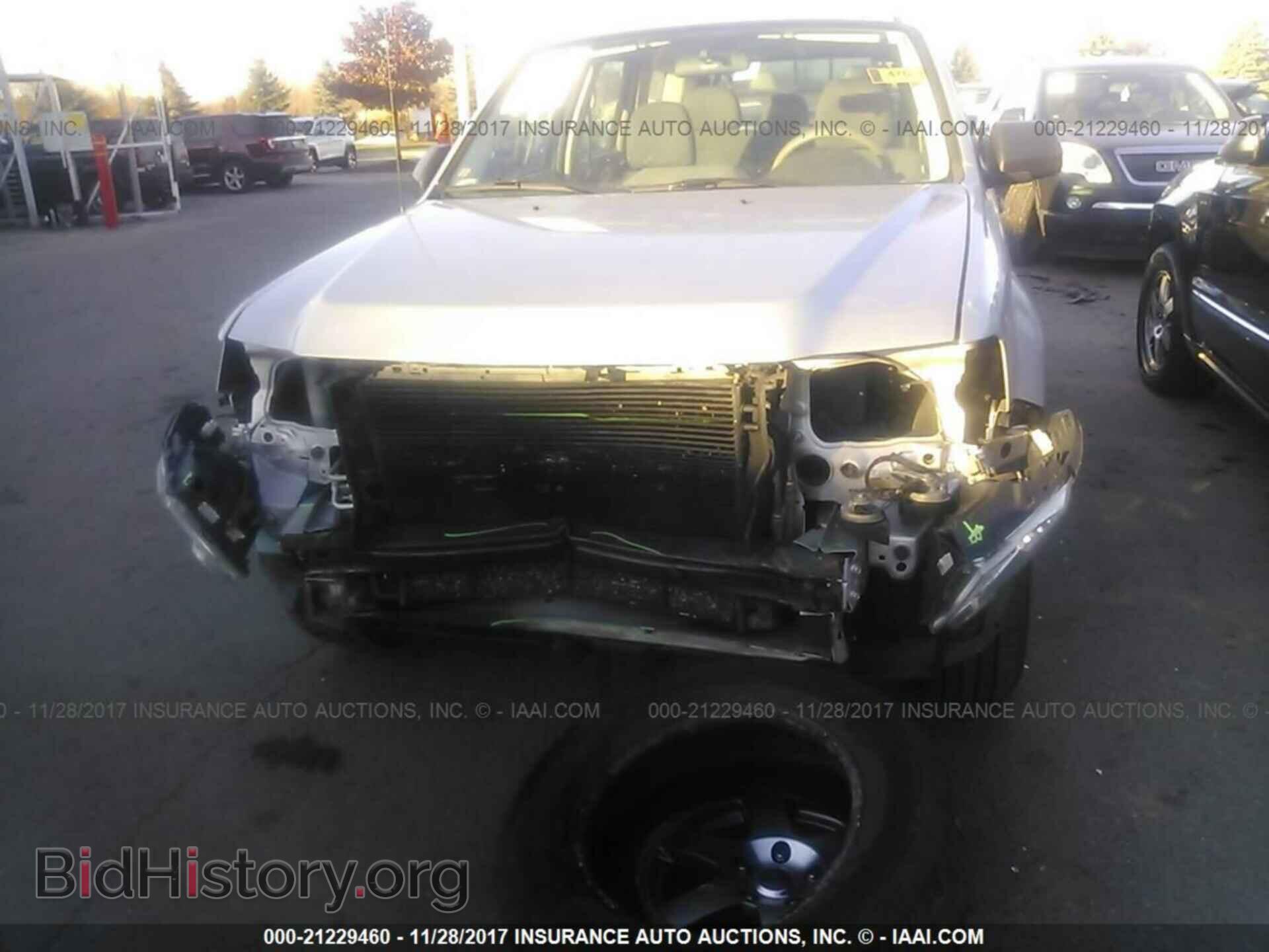 2012 Ford Escape - VIN: 1FMCU0C75CKB27471 - Photo 6