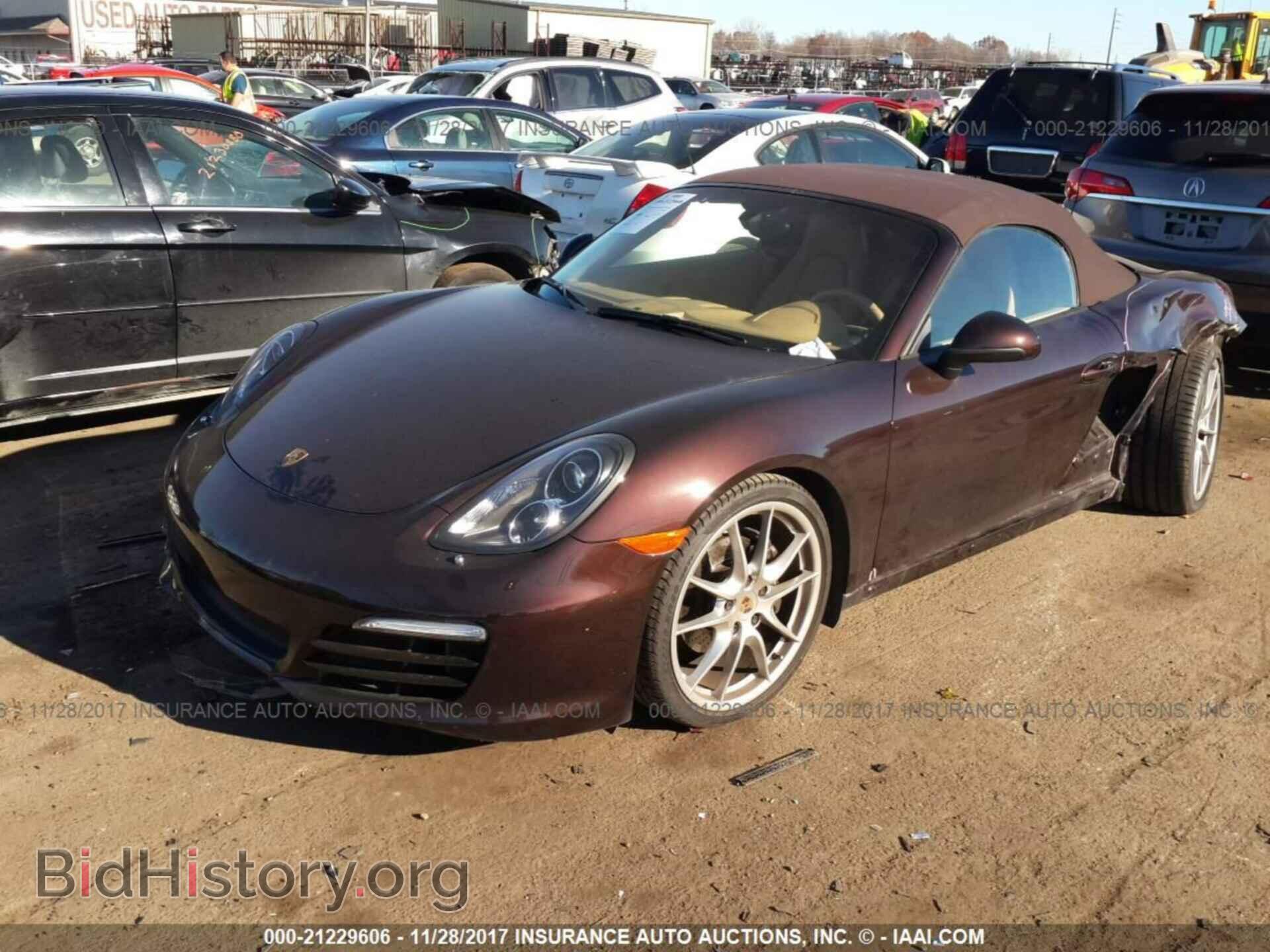 2013 Porsche Boxster - VIN: WP0CA2A80DS112575 - Photo 2