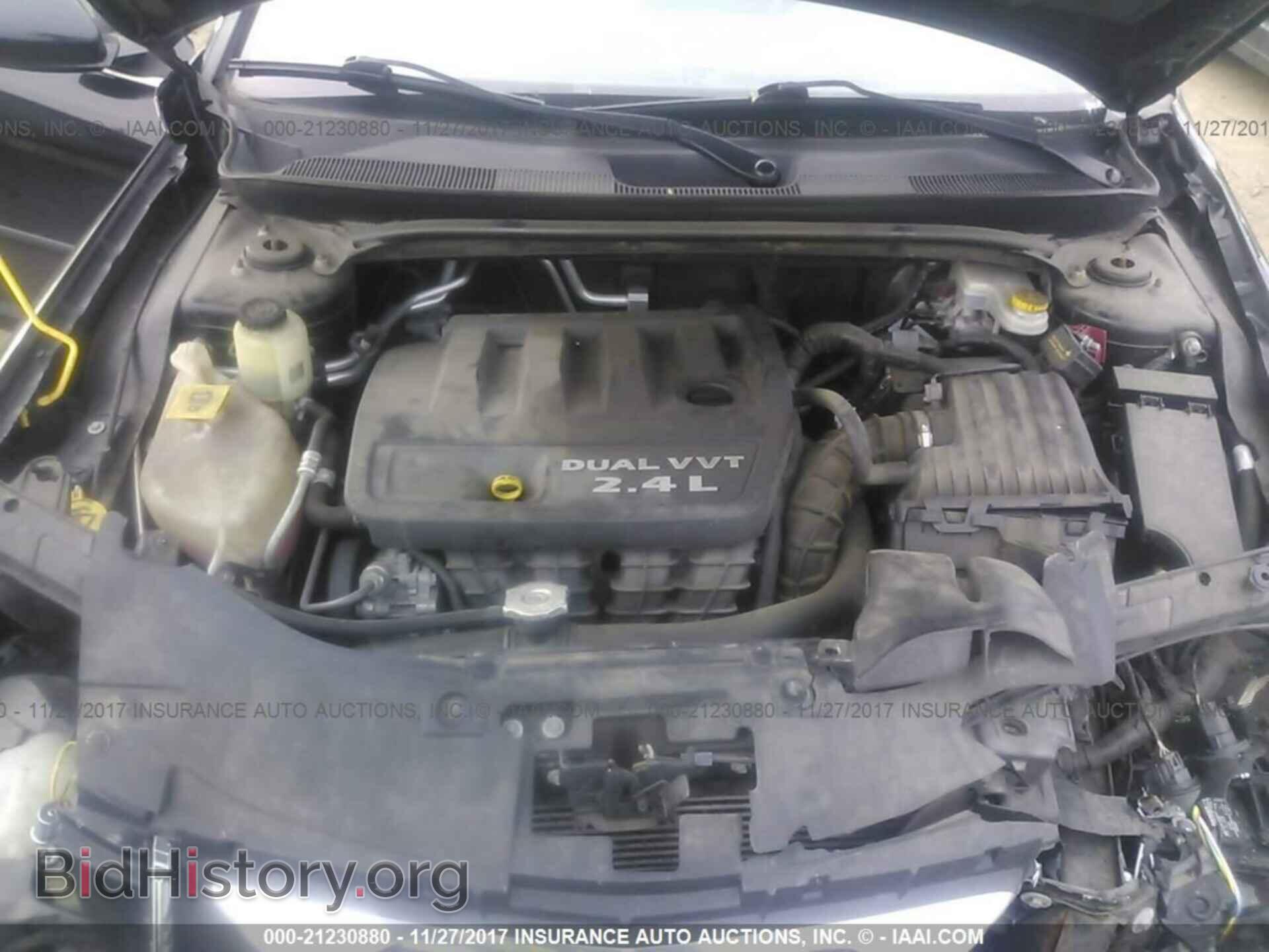 2012 Chrysler 200 - VIN: 1C3CCBAB4CN204697 - Photo 10