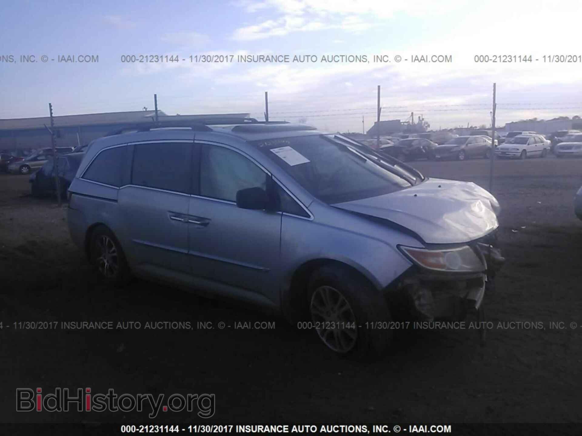 Photo 5FNRL5H60BB001237 - Honda Odyssey 2011