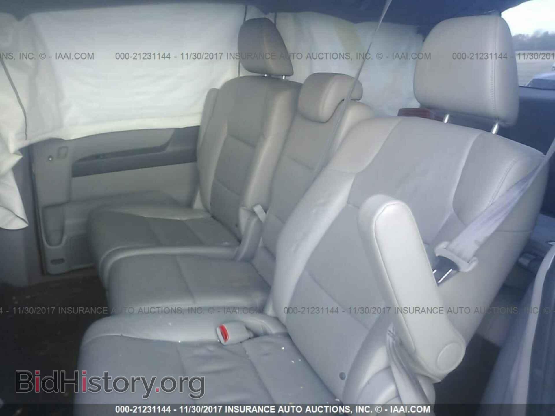 2011 Honda Odyssey - VIN: 5FNRL5H60BB001237 - Фото 8