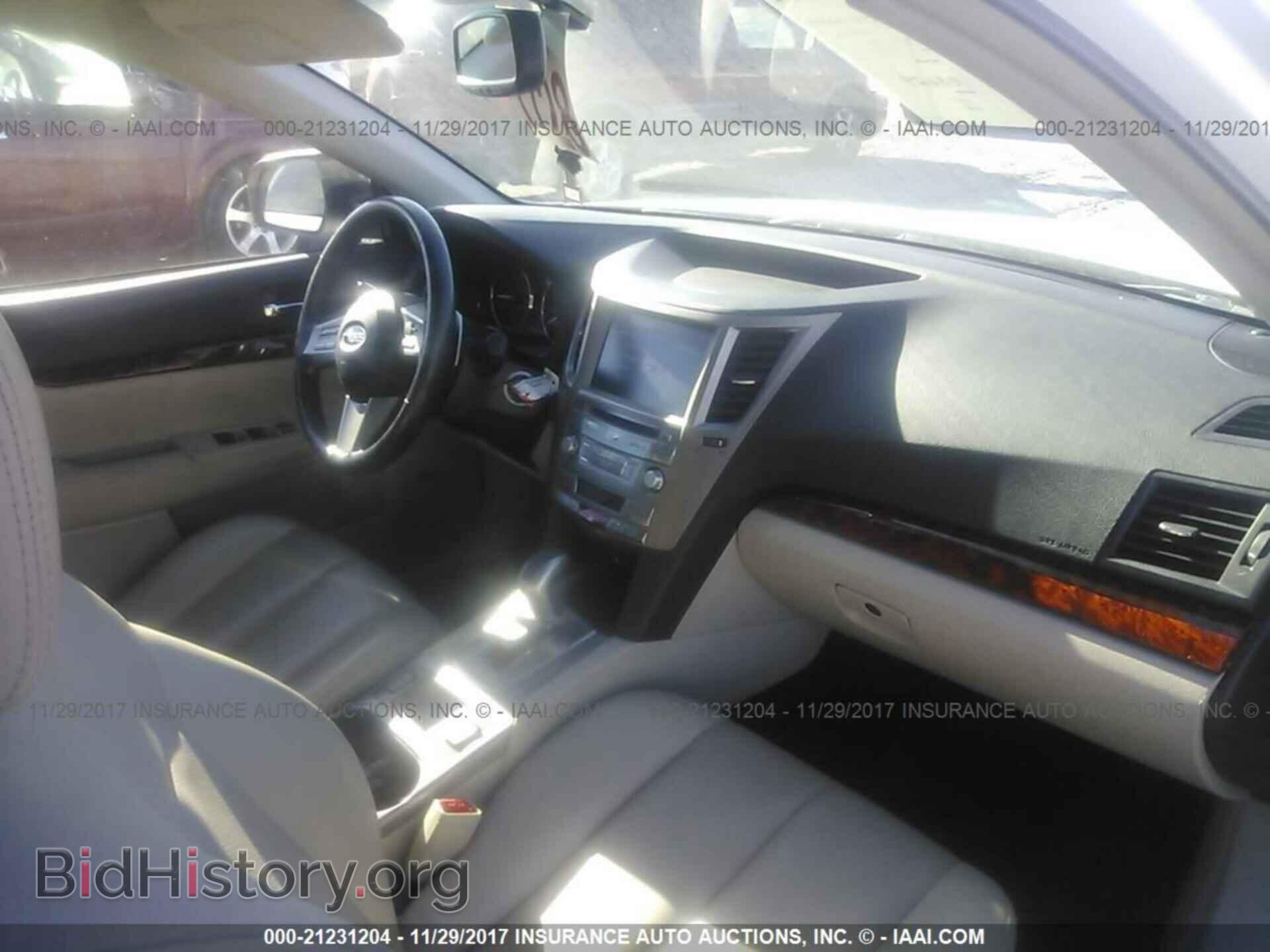 2011 Subaru Outback - VIN: 4S4BRBLC4B3442194 - Фото 5