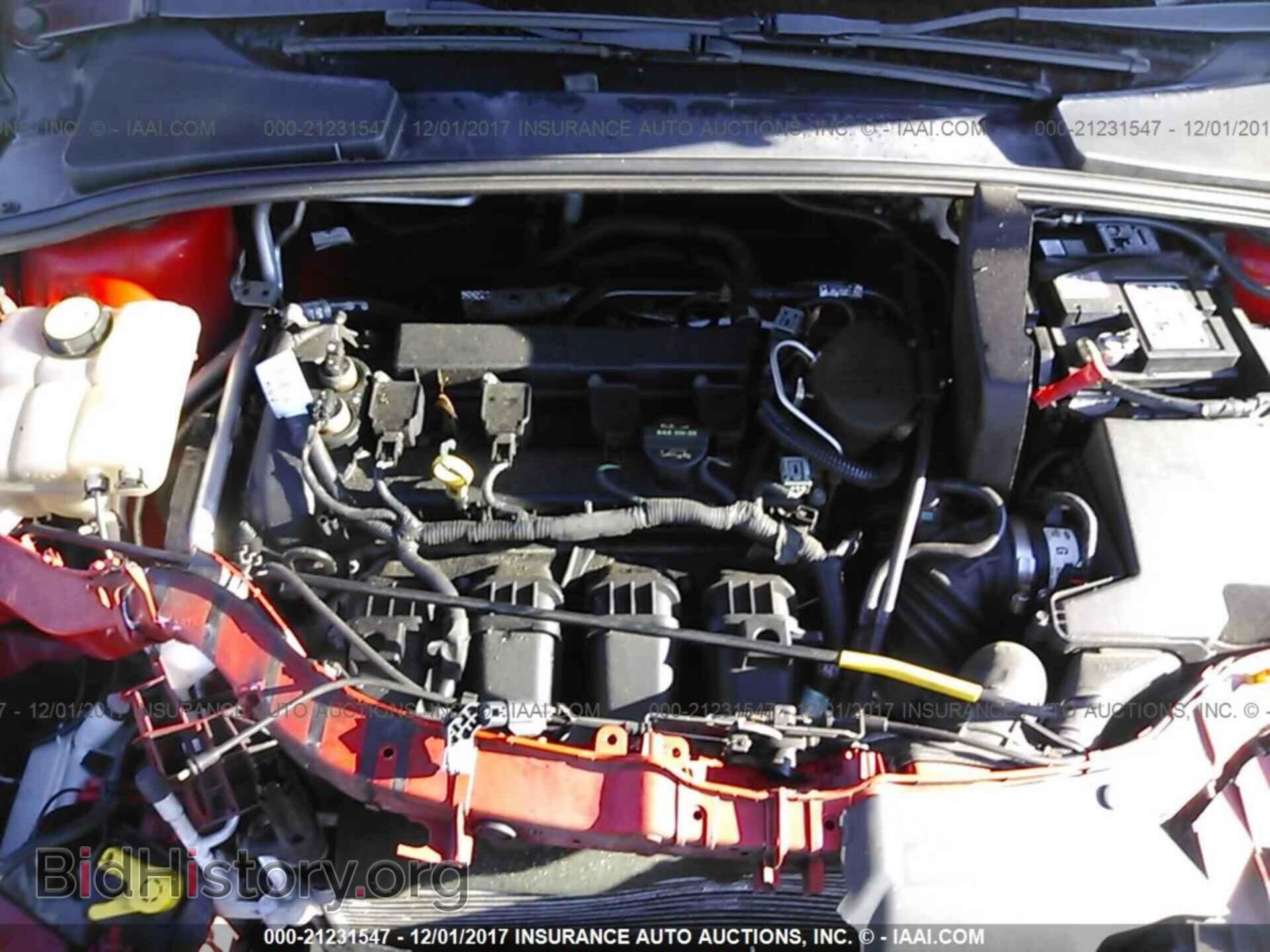 2012 Ford Focus - VIN: 1FAHP3K25CL150256 - Photo 10