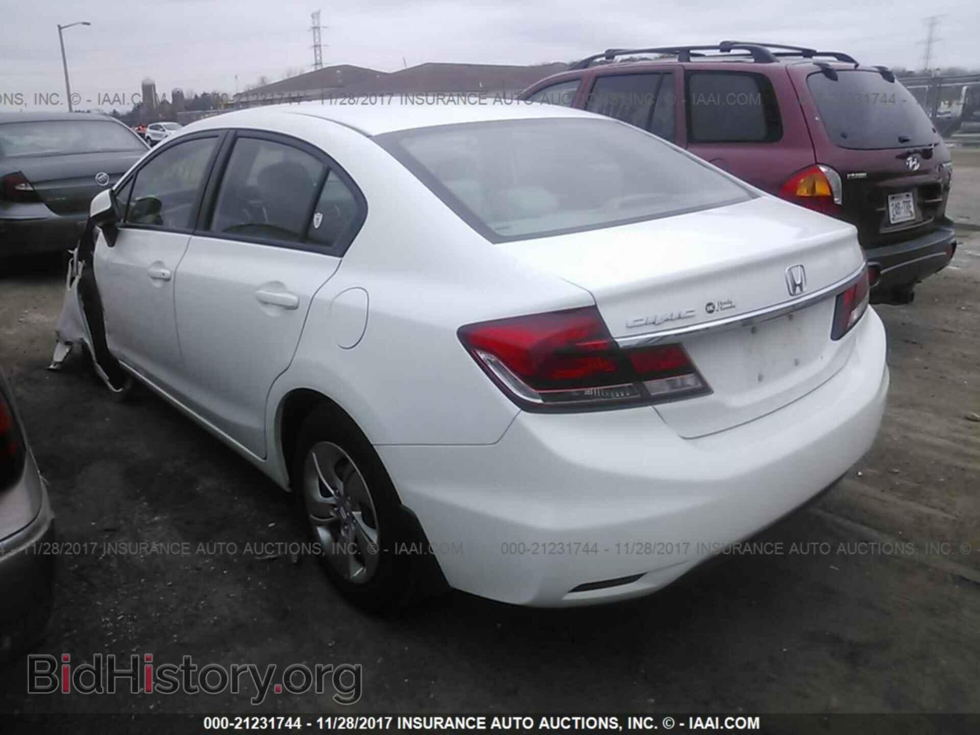 2013 Honda Civic - VIN: 19XFB2F57DE057070 - Фото 3