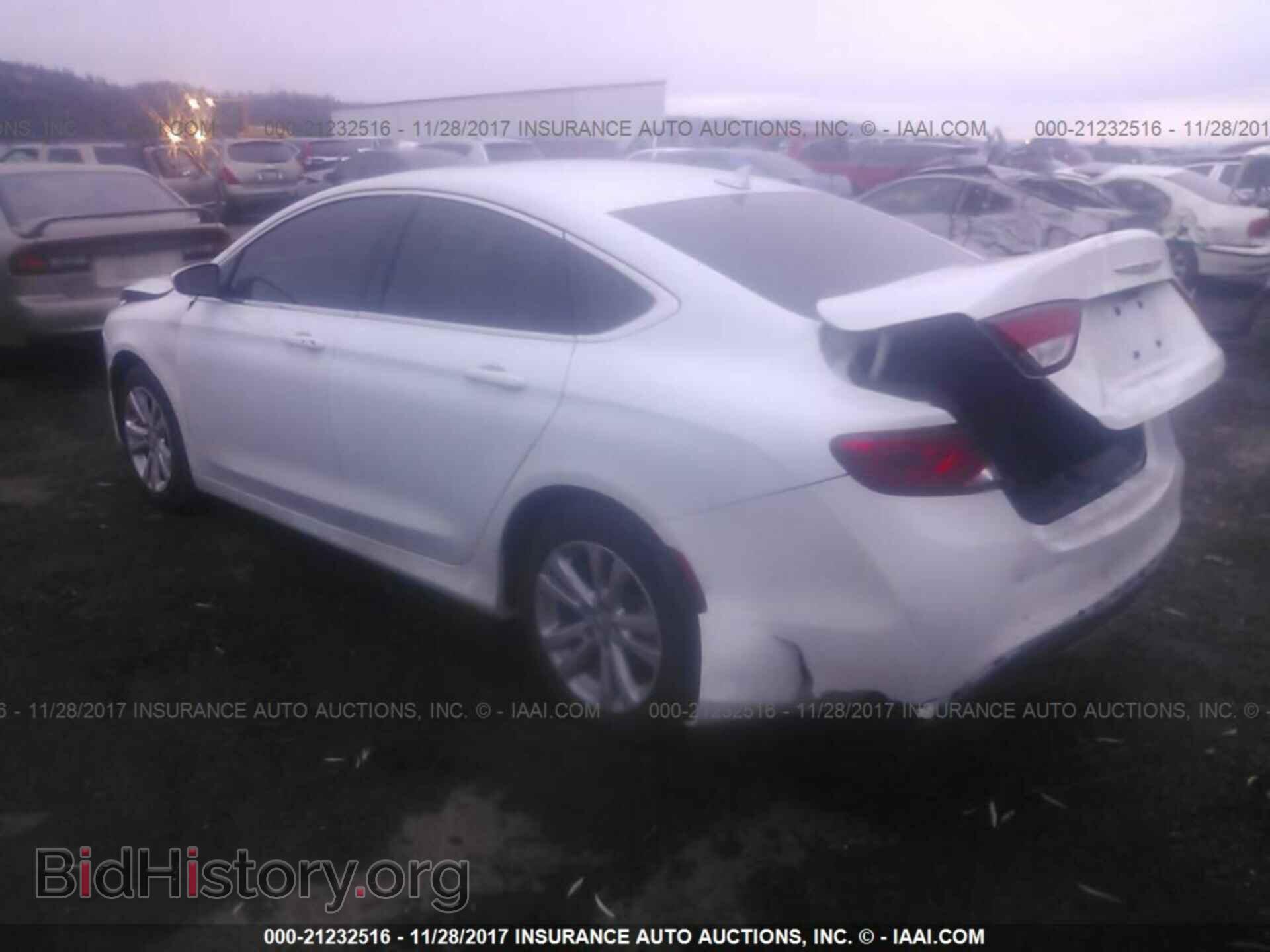 2016 Chrysler 200 - VIN: 1C3CCCAG3GN167603 - Photo 3