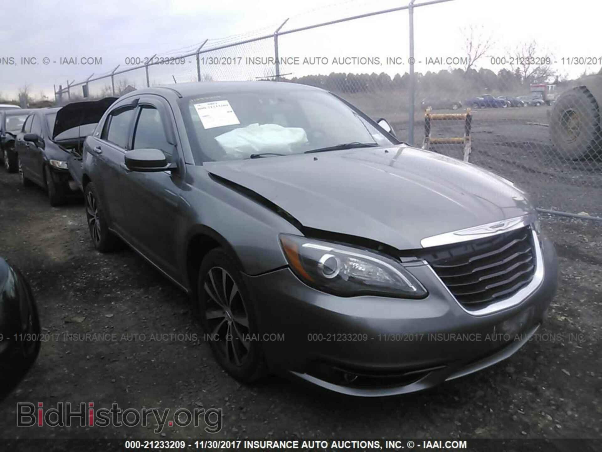 Photo 1C3CCBBB6DN573688 - Chrysler 200 2013