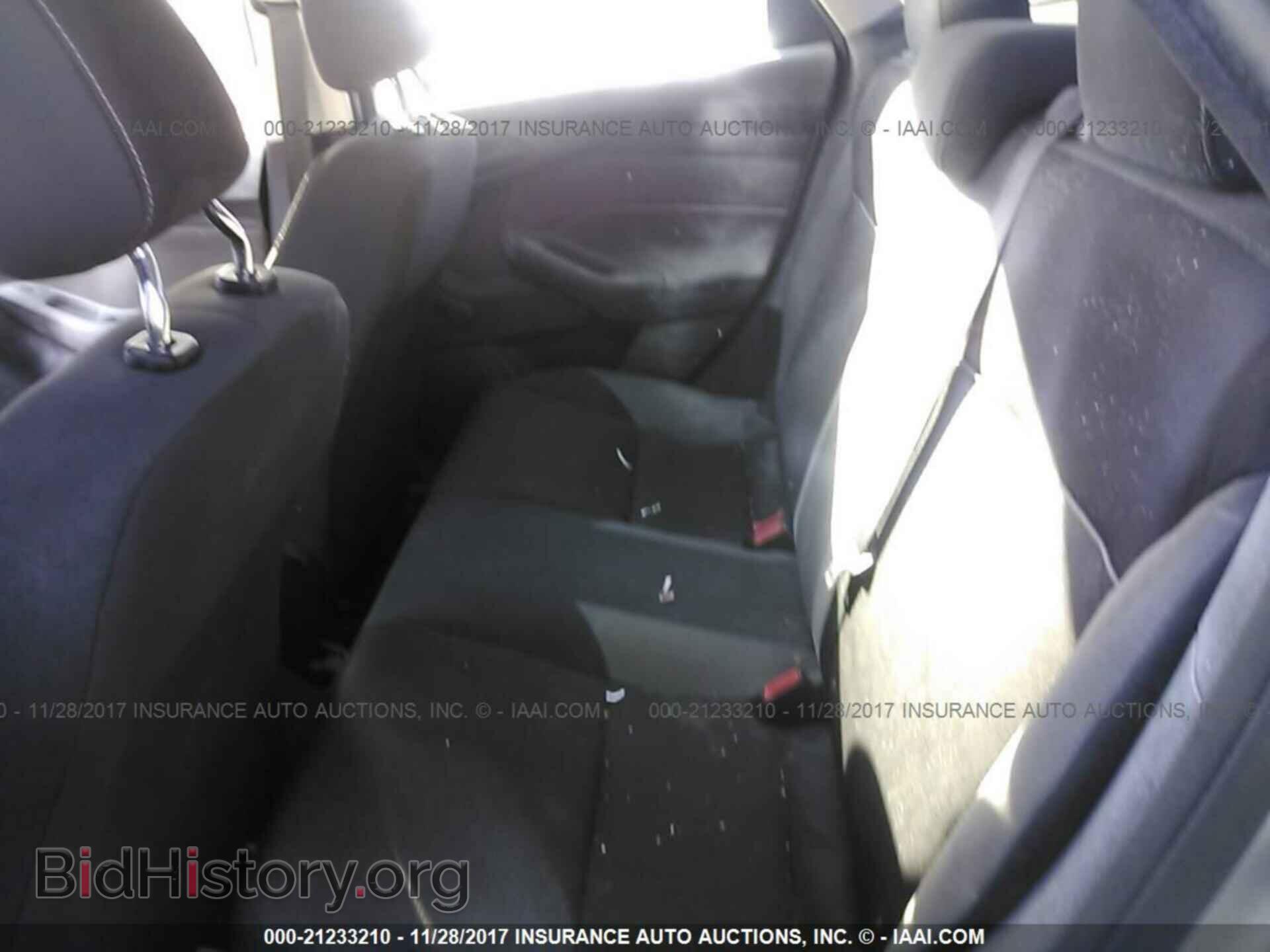 2014 Ford Focus - VIN: 1FADP3E23EL117401 - Photo 8