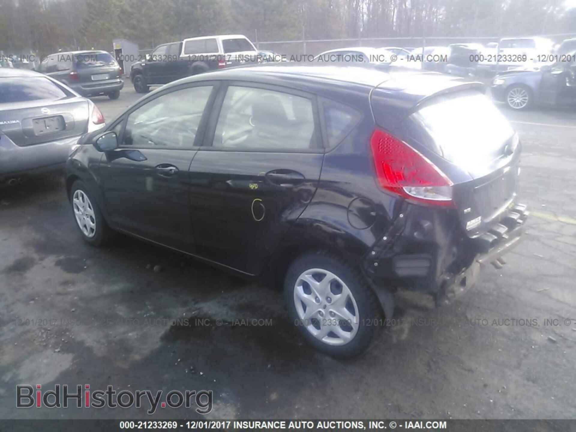 2012 Ford Fiesta - VIN: 3FADP4EJ9CM136897 - Photo 3