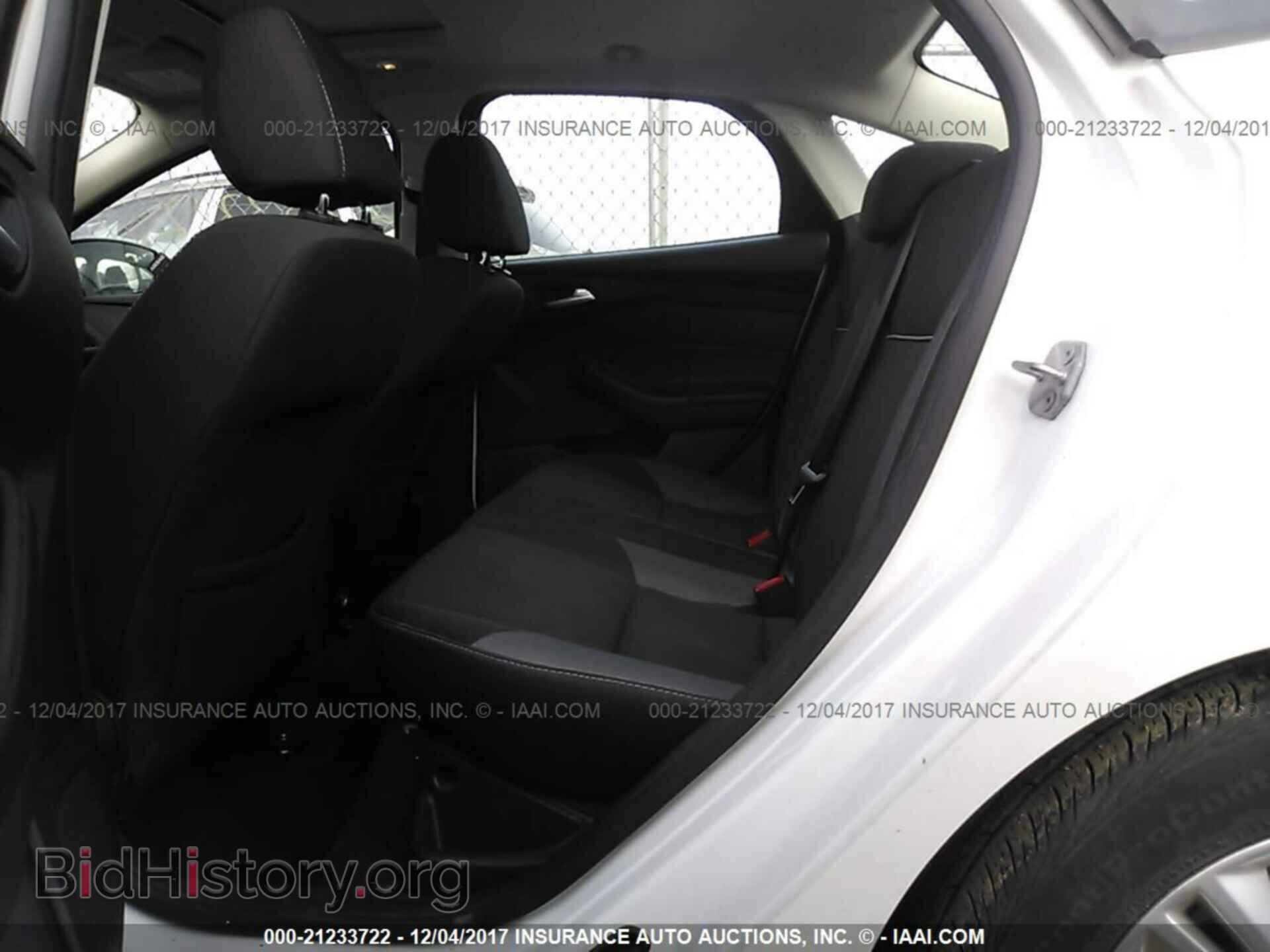 2014 Ford Focus - VIN: 1FADP3F29EL163409 - Photo 8