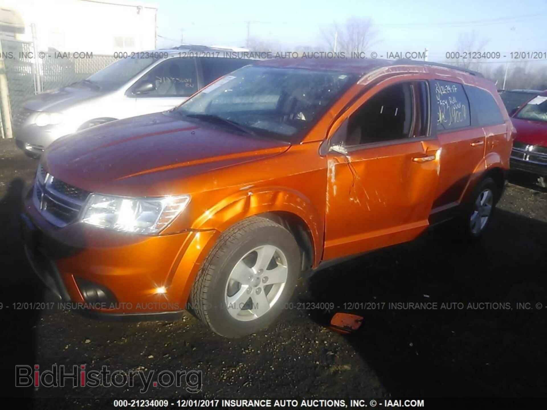 2011 Dodge Journey - VIN: 3D4PG1FGXBT567006 - Фото 2