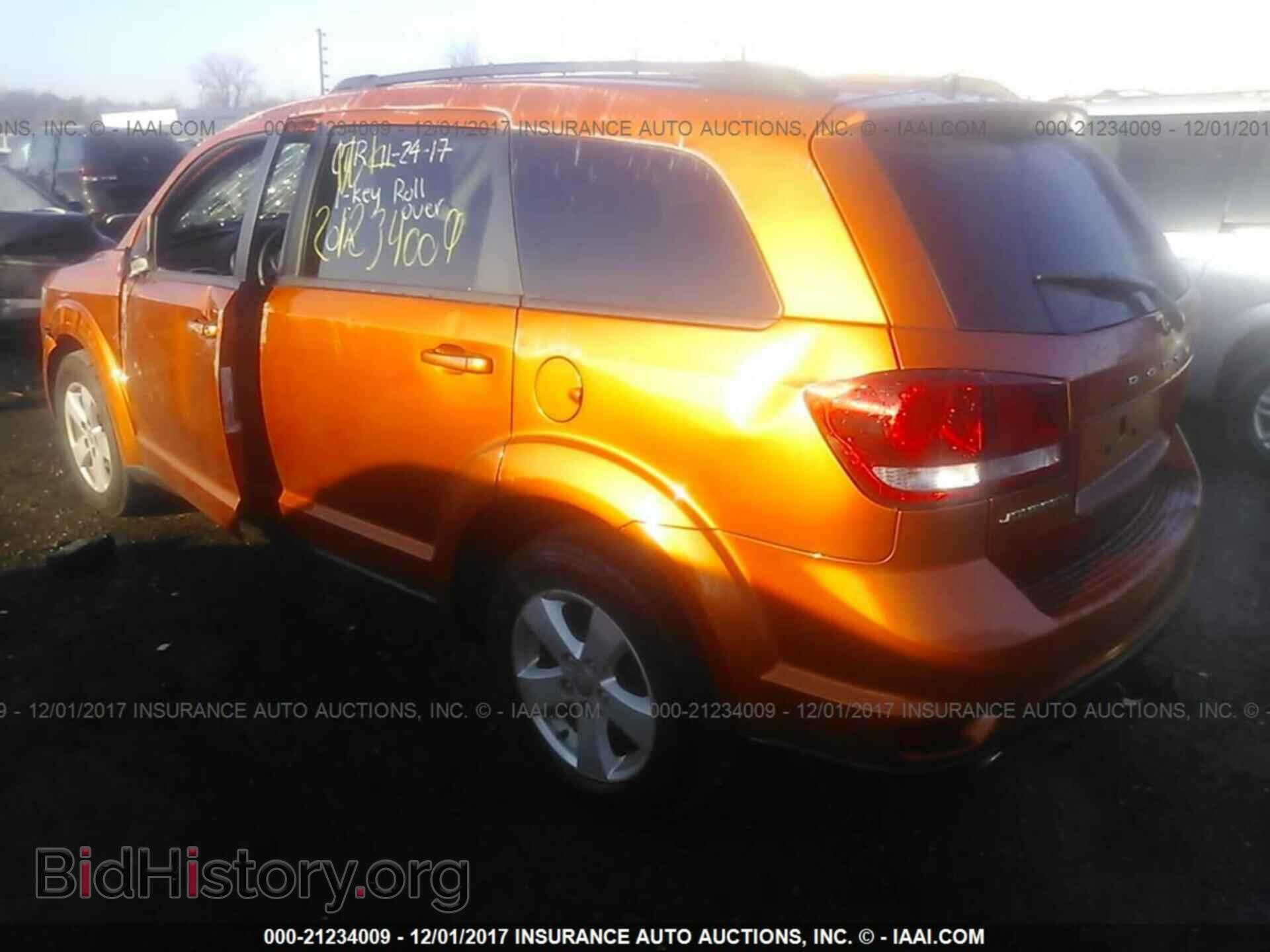 2011 Dodge Journey - VIN: 3D4PG1FGXBT567006 - Фото 3