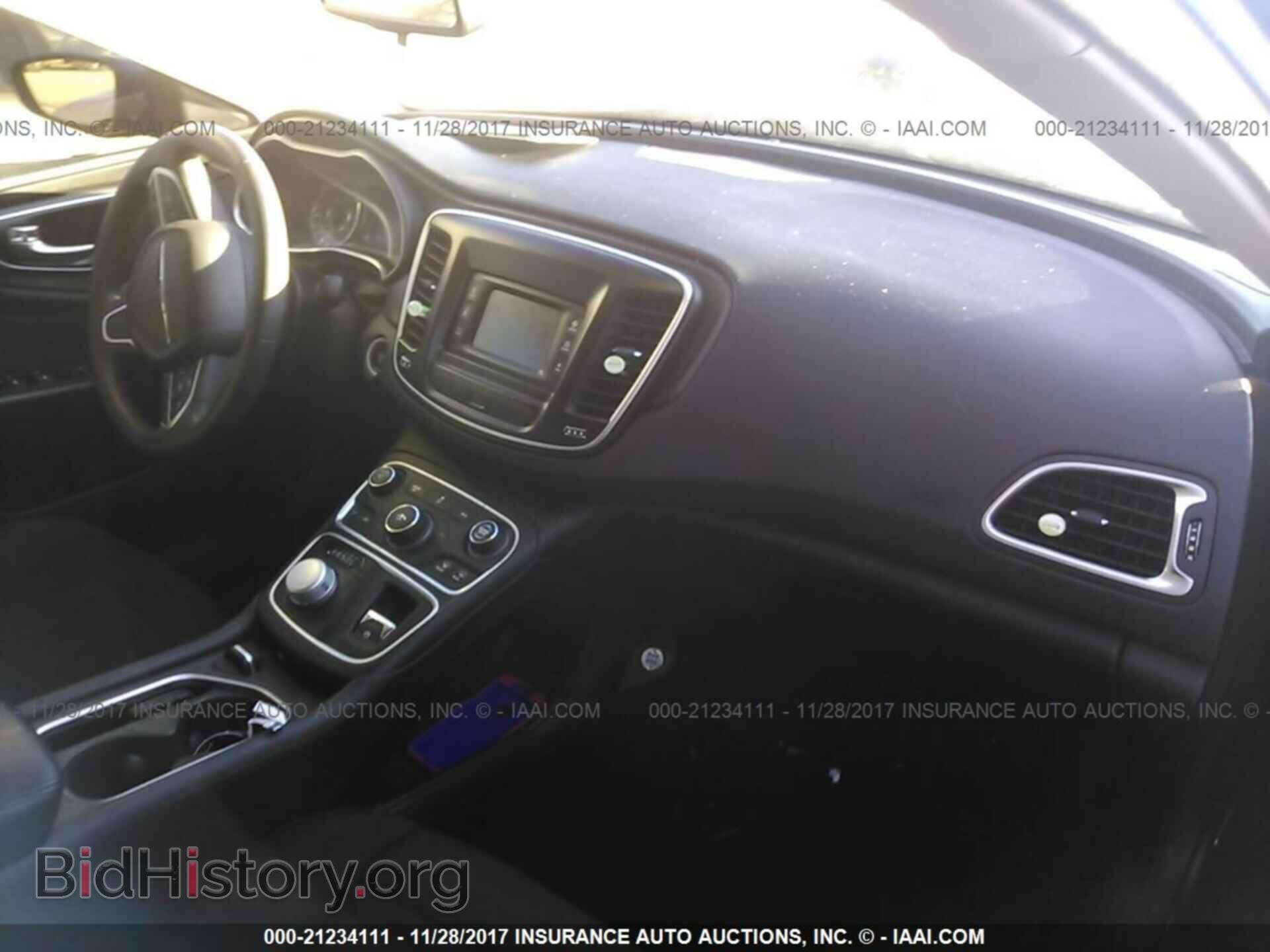 2016 Chrysler 200 - VIN: 1C3CCCAB4GN107561 - Фото 5