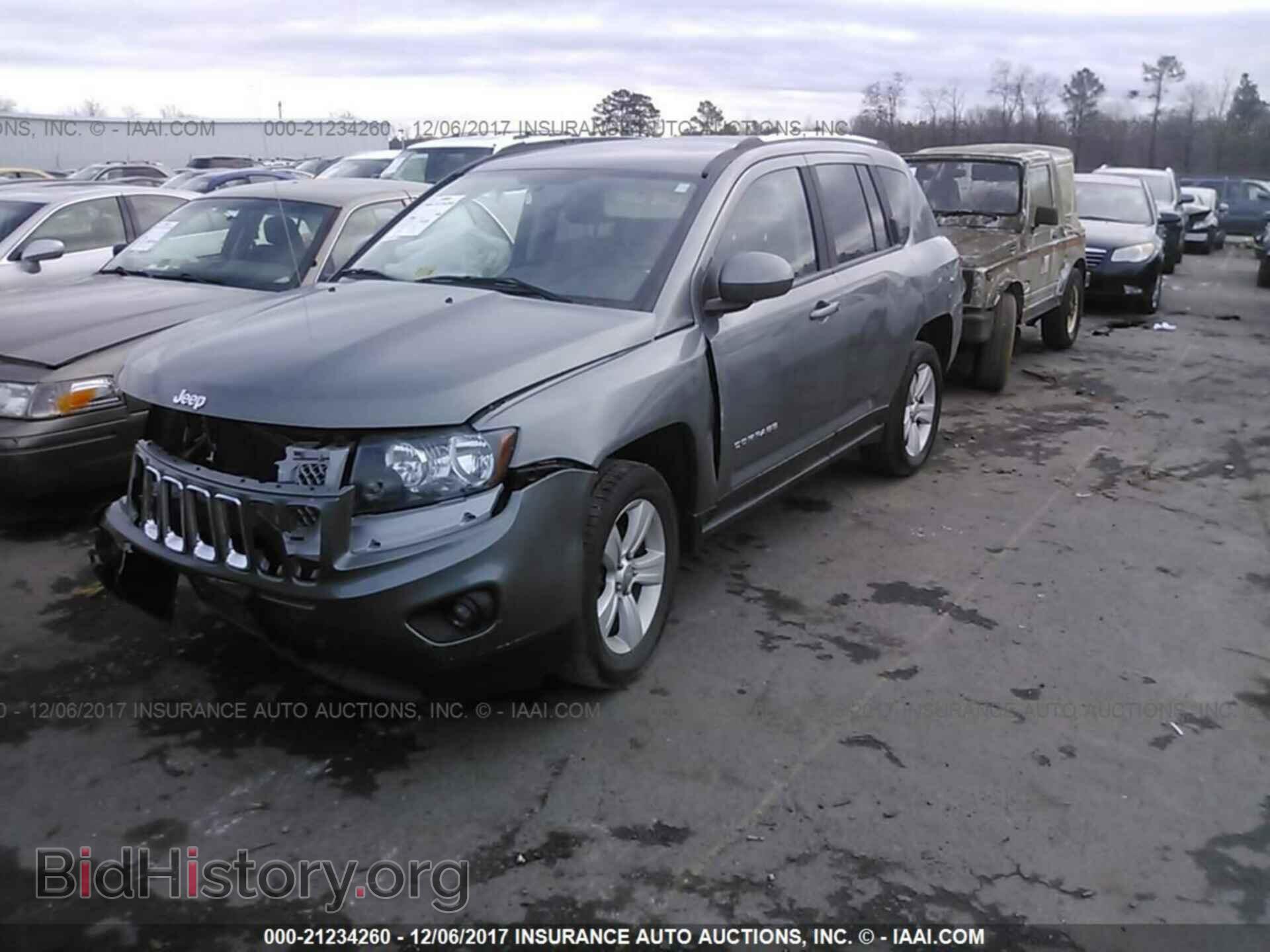 2014 Jeep Compass - VIN: 1C4NJCEB8ED603566 - Photo 2