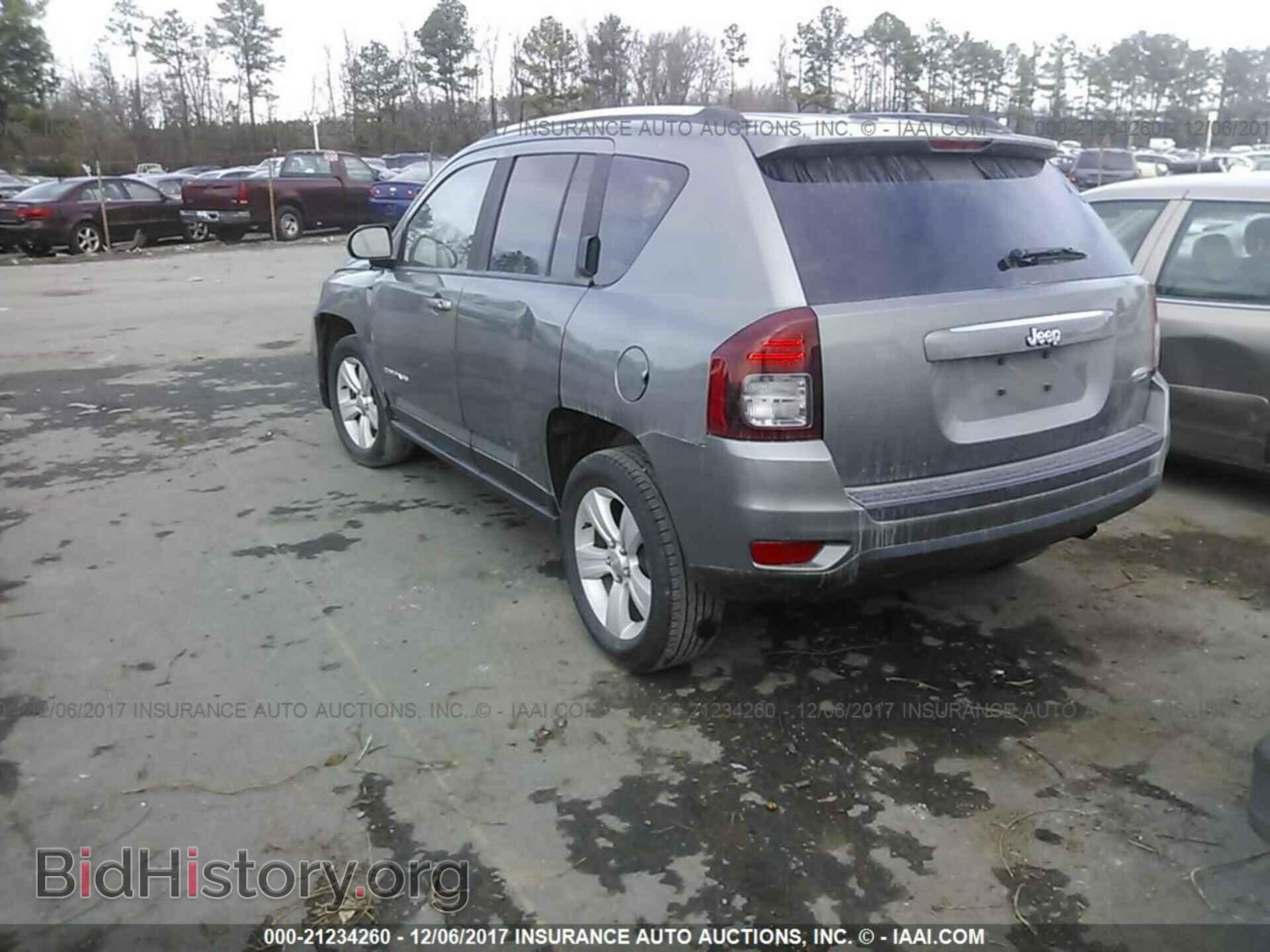 2014 Jeep Compass - VIN: 1C4NJCEB8ED603566 - Photo 3