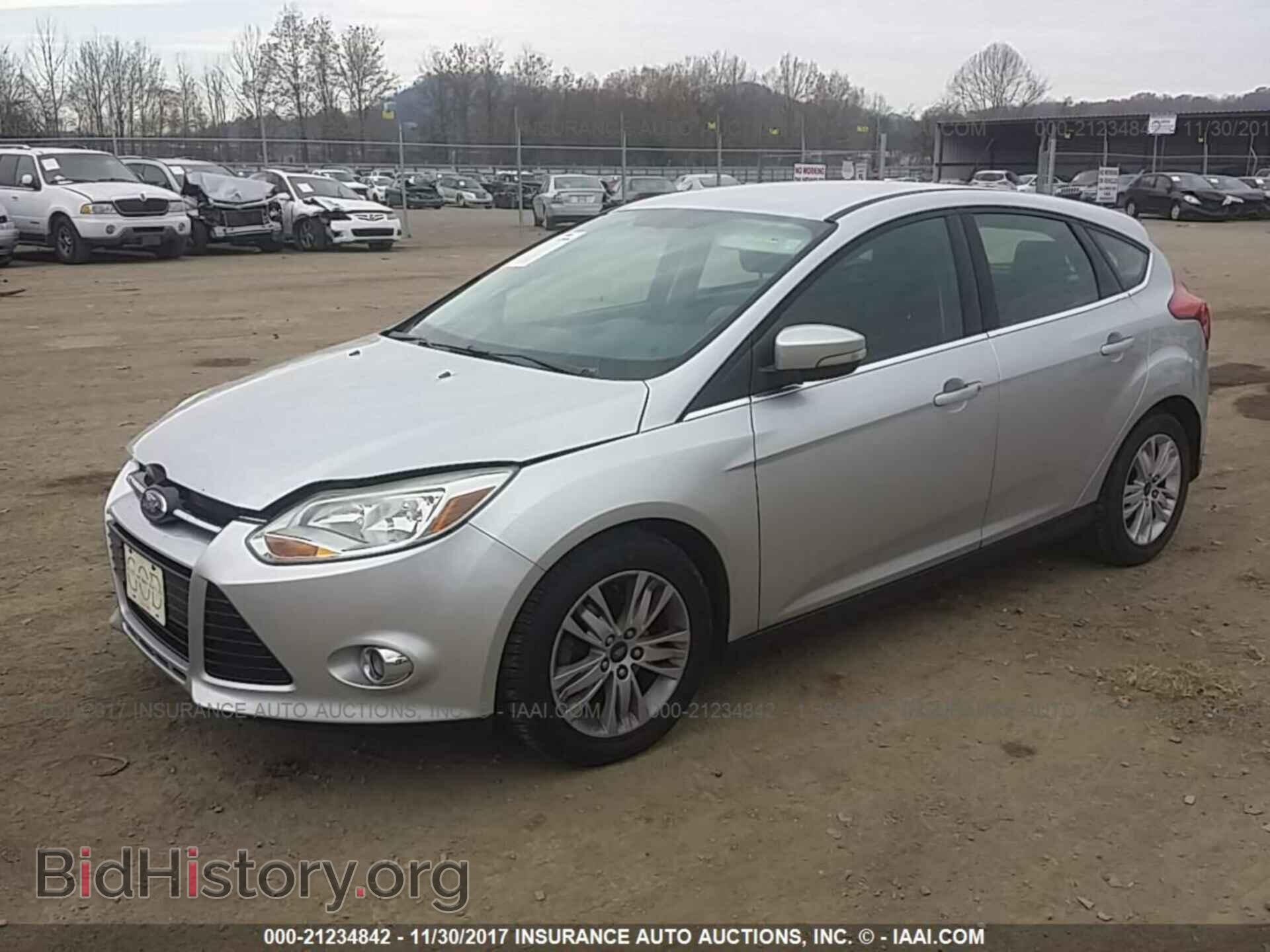 2012 Ford Focus - VIN: 1FAHP3M25CL184081 - Фото 2