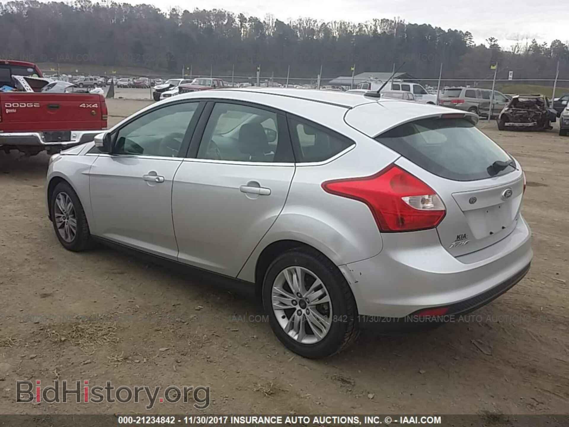 2012 Ford Focus - VIN: 1FAHP3M25CL184081 - Фото 3
