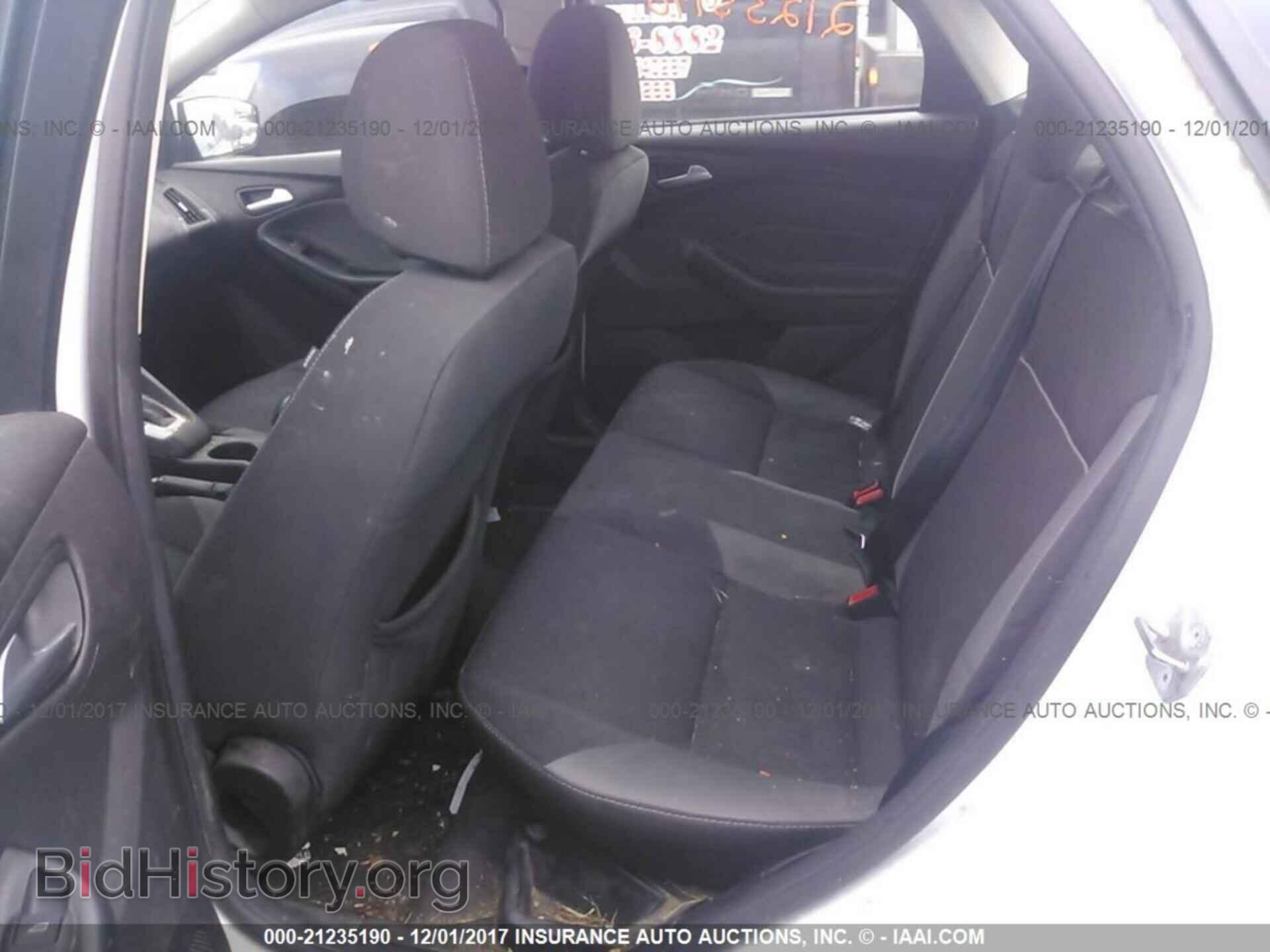 2014 Ford Focus - VIN: 1FADP3F22EL377495 - Photo 8