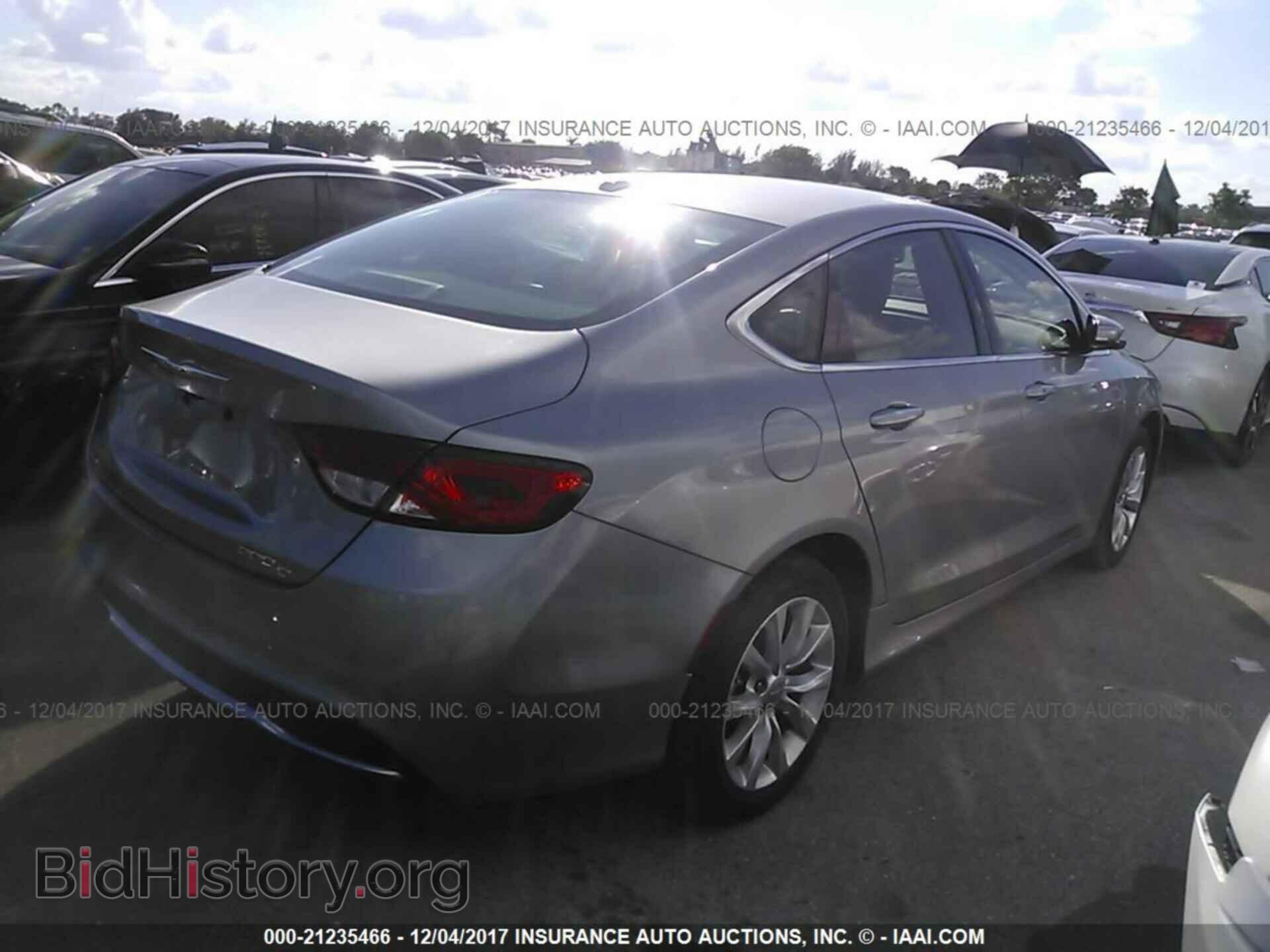 2015 Chrysler 200 - VIN: 1C3CCCCB8FN544801 - Фото 4