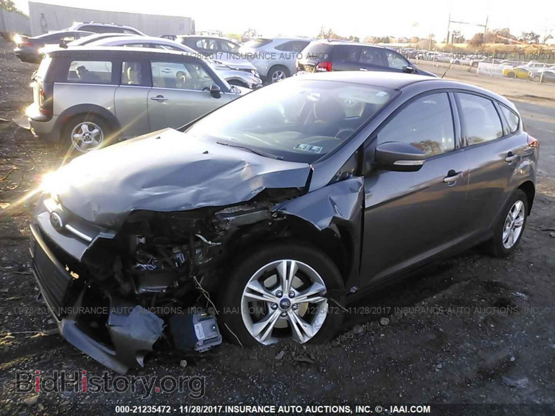 2013 Ford Focus - VIN: 1FADP3K28DL203077 - Фото 2