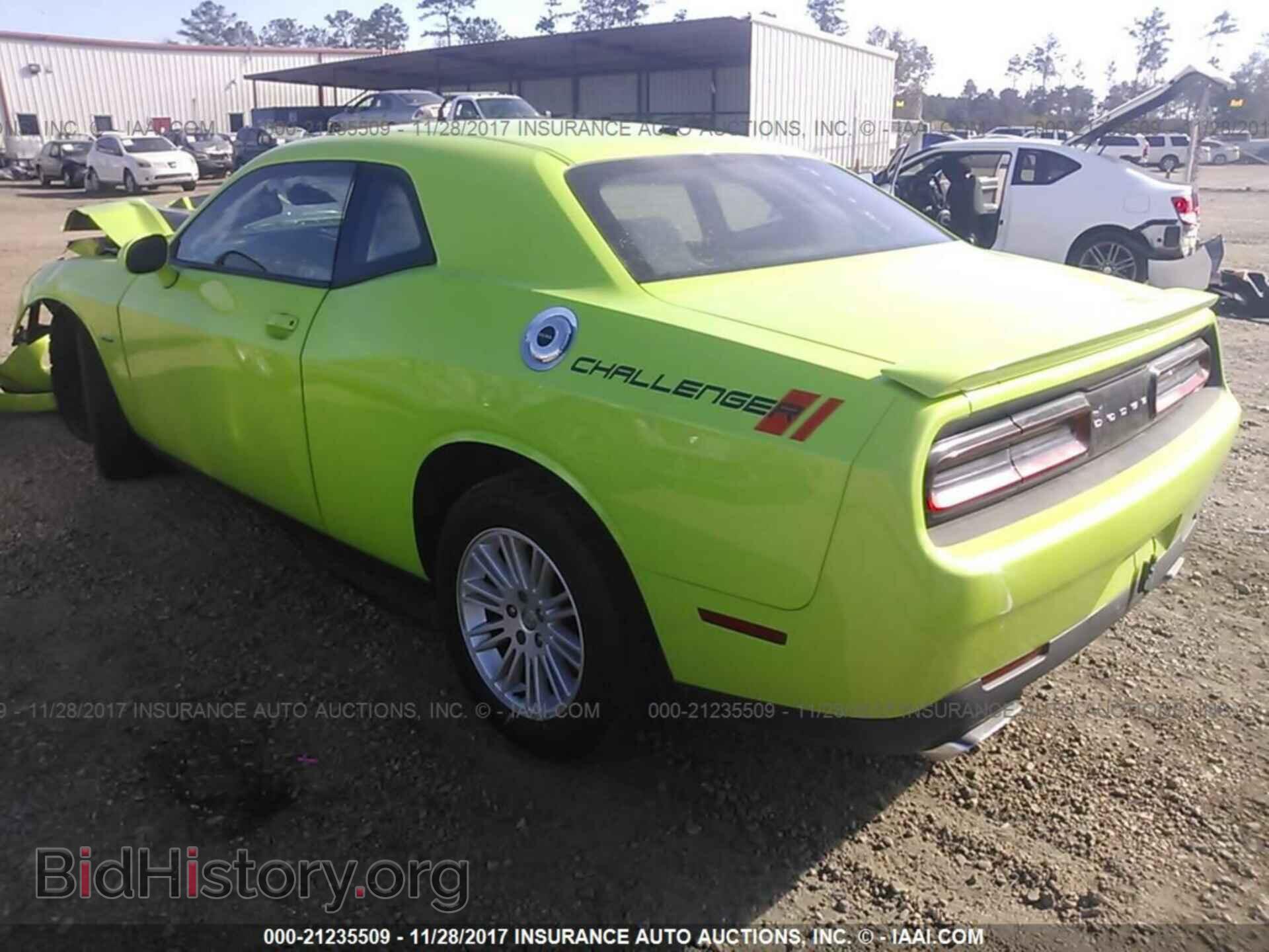 2015 Dodge Challenger - VIN: 2C3CDZAT8FH869324 - Photo 3