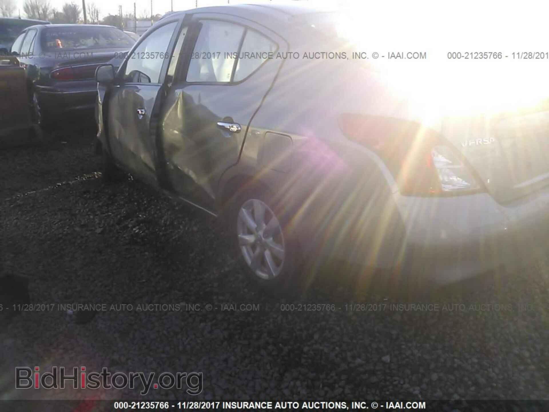 2012 Nissan Versa - VIN: 3N1CN7AP9CL812801 - Фото 3