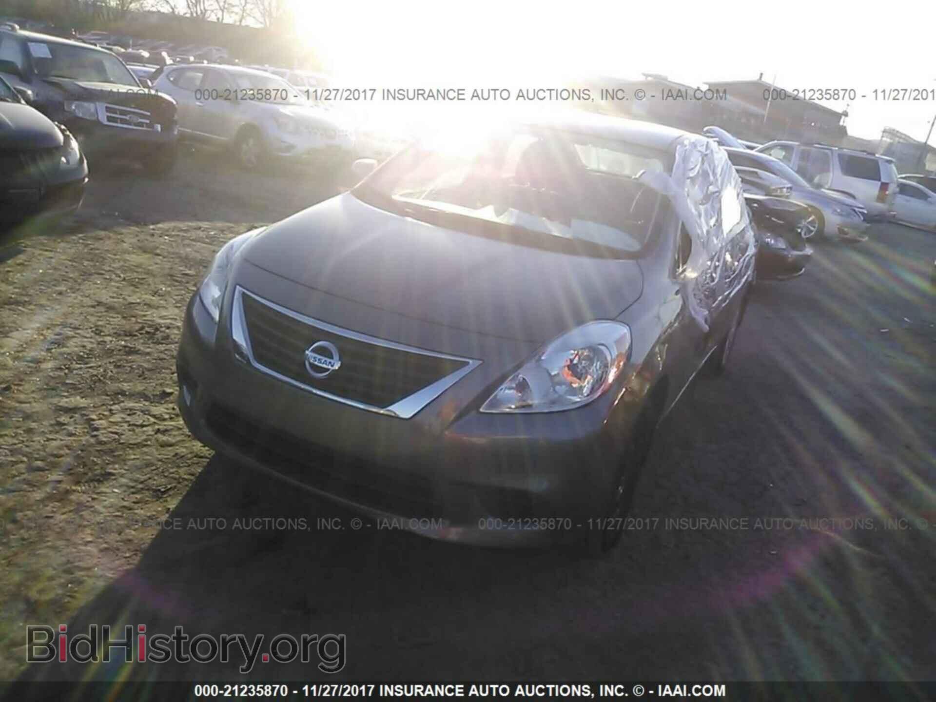 2012 Nissan Versa - VIN: 3N1CN7AP7CL939725 - Фото 2