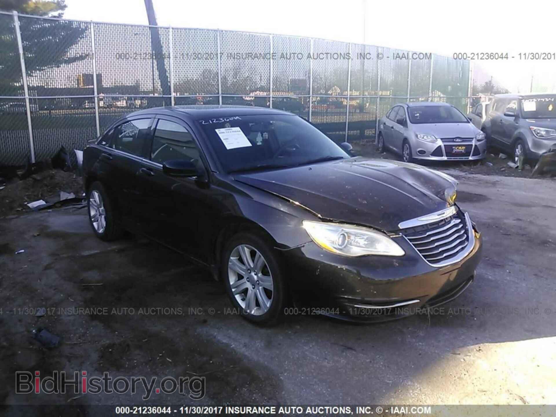 Фотография 1C3CCBBB9CN330861 - Chrysler 200 2012