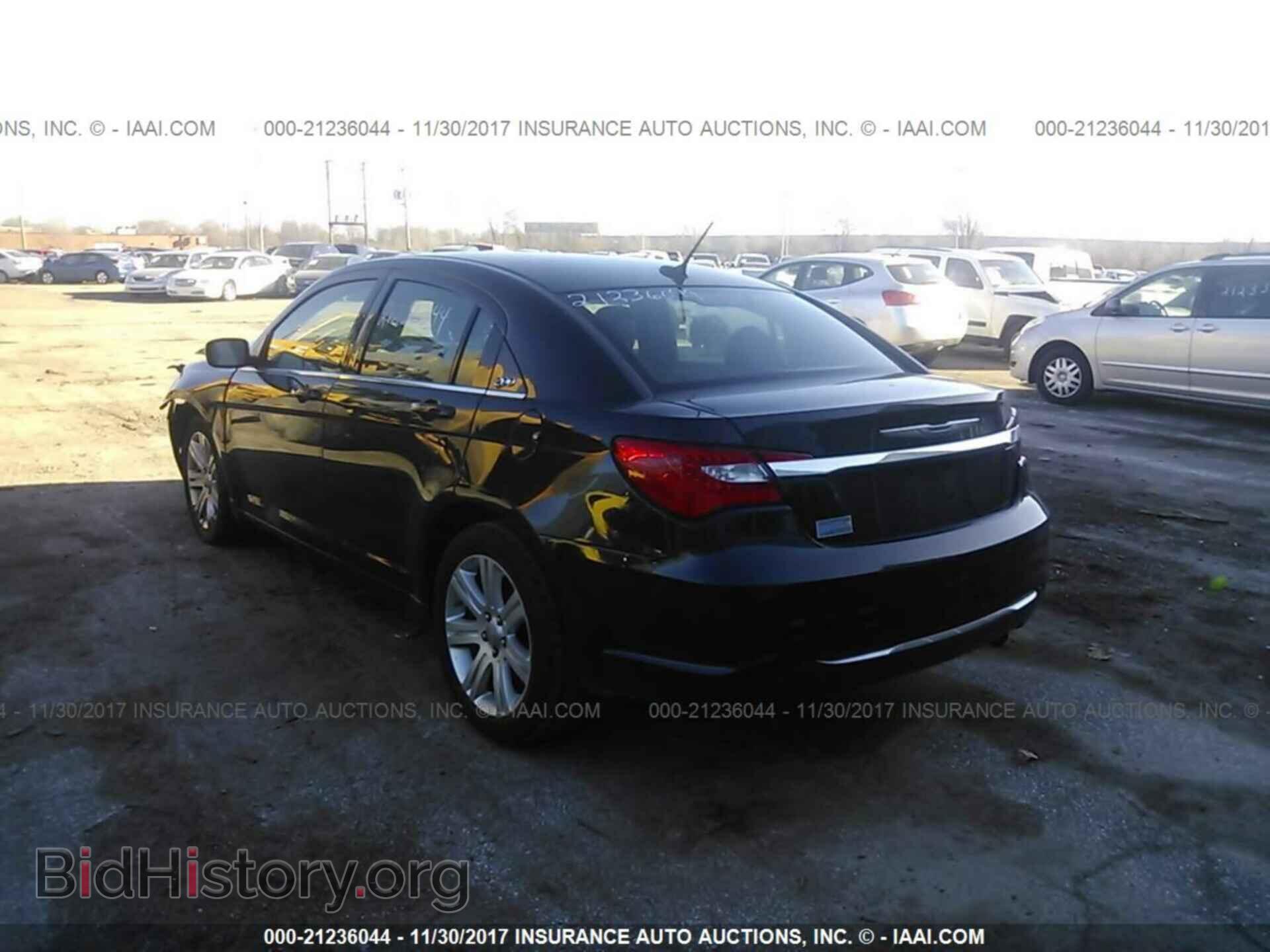 2012 Chrysler 200 - VIN: 1C3CCBBB9CN330861 - Фото 3