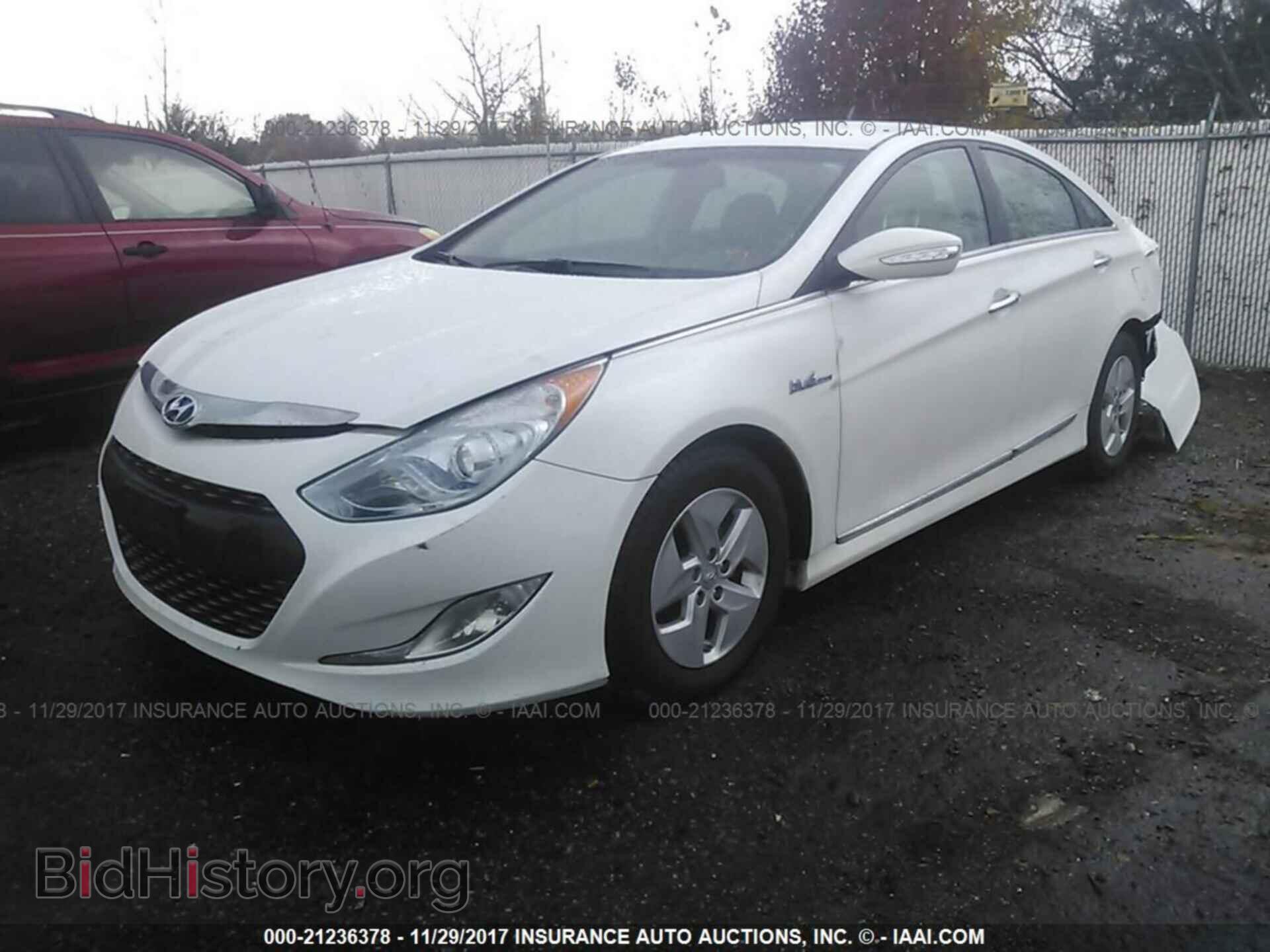 2012 Hyundai Sonata - VIN: KMHEC4A4XCA062294 - Фото 2
