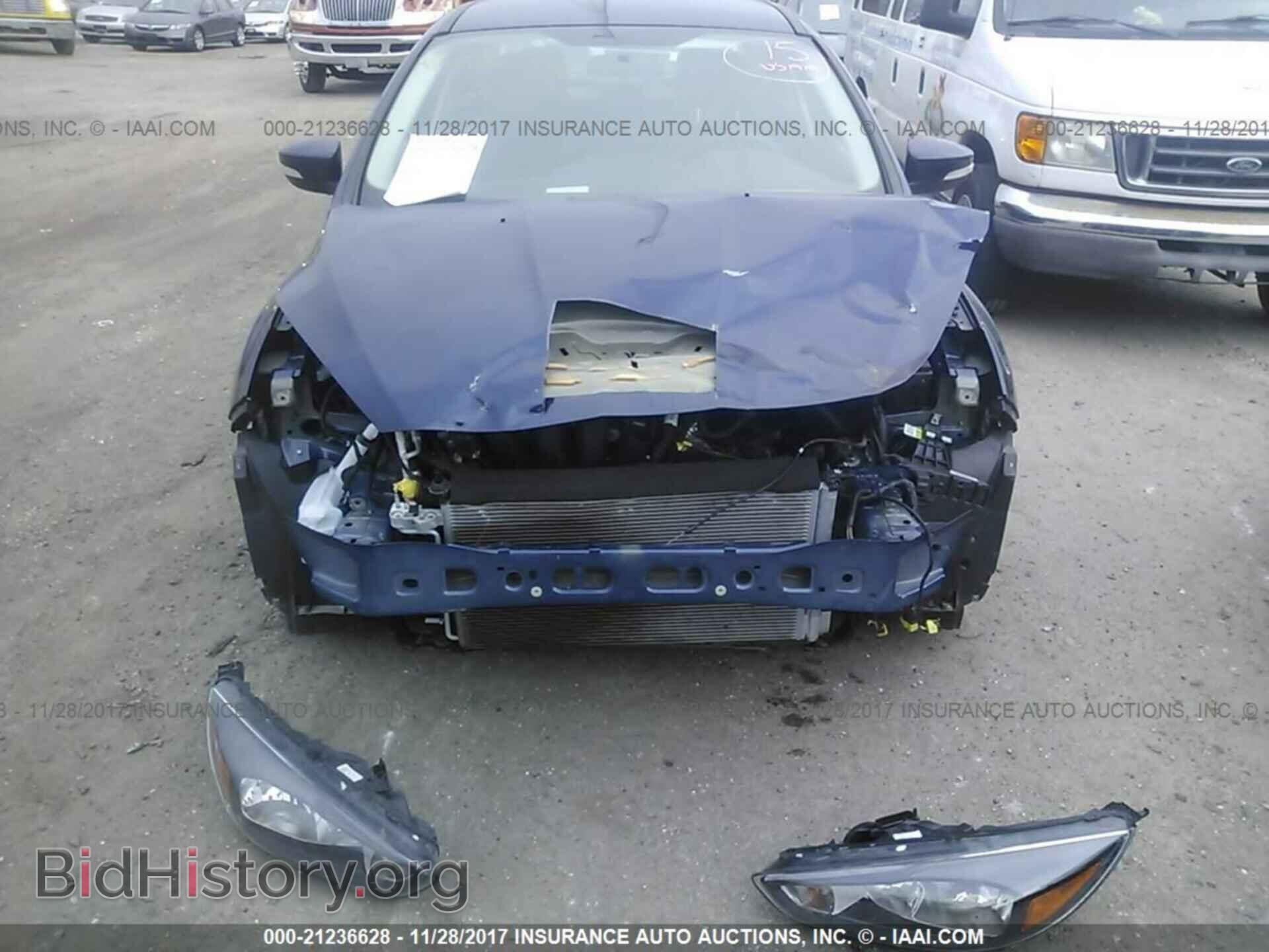 2016 Ford Focus - VIN: 1FADP3F20GL390250 - Photo 6