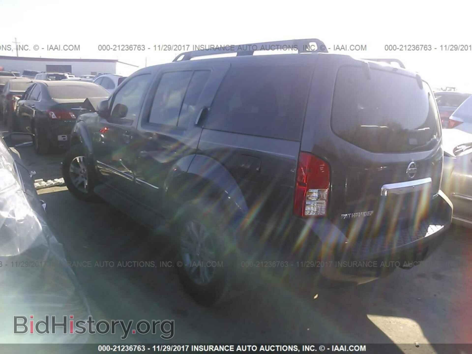 2011 Nissan Pathfinder - VIN: 5N1AR1NN0BC602656 - Фото 3