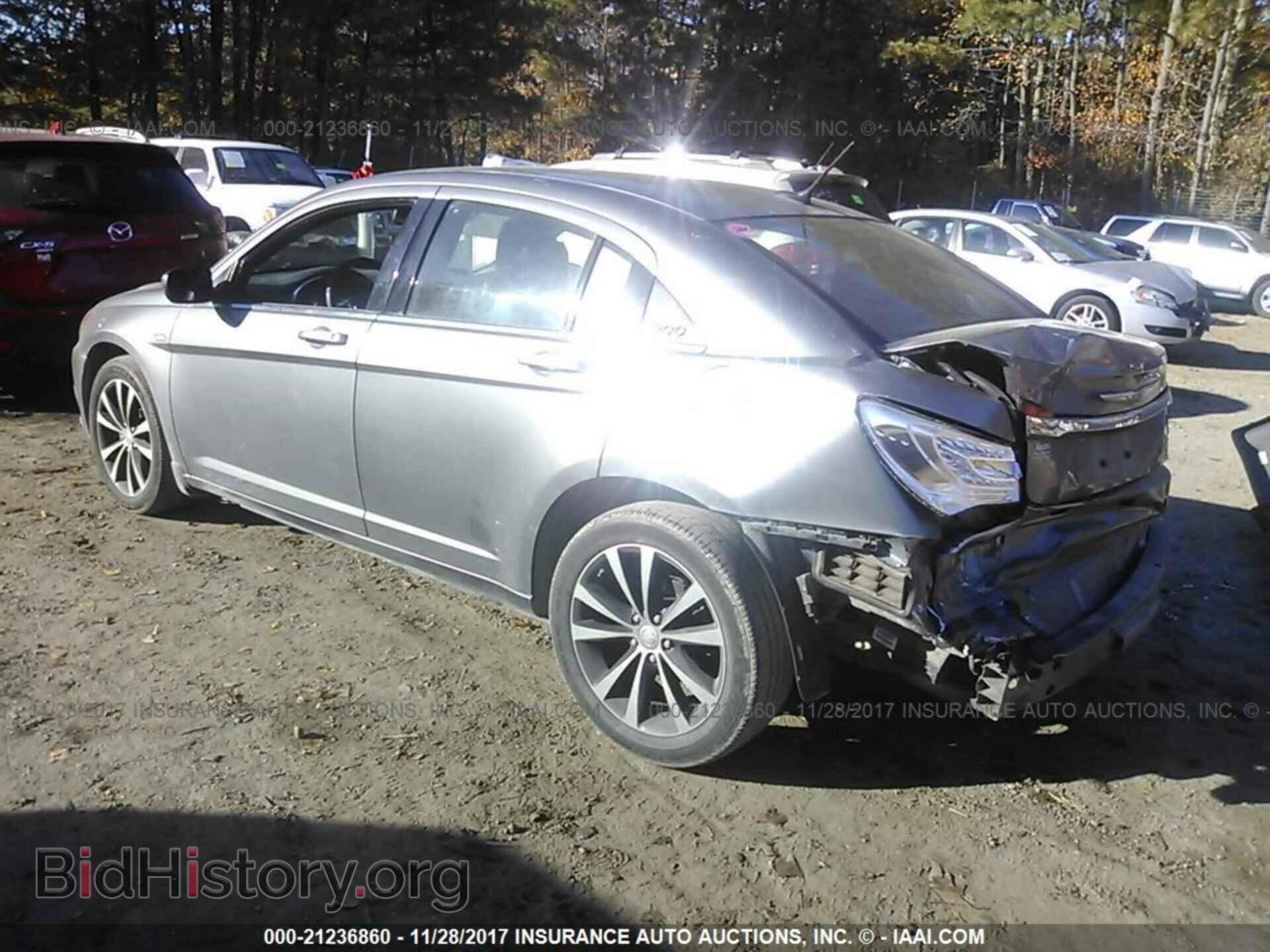 2013 Chrysler 200 - VIN: 1C3CCBBG7DN719754 - Фото 3