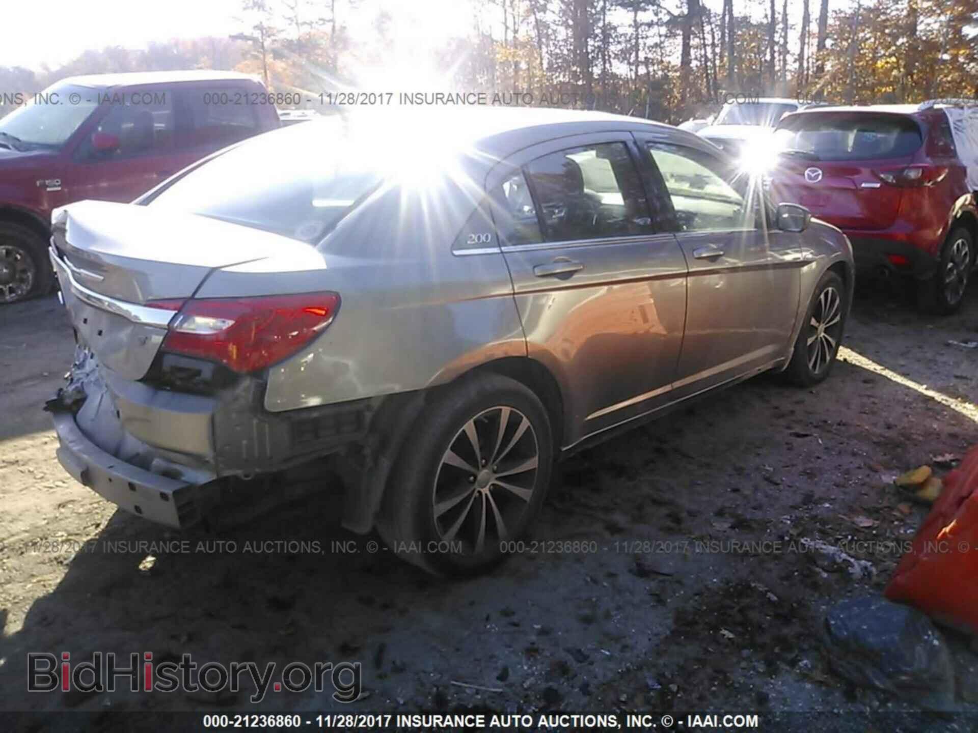 2013 Chrysler 200 - VIN: 1C3CCBBG7DN719754 - Фото 4